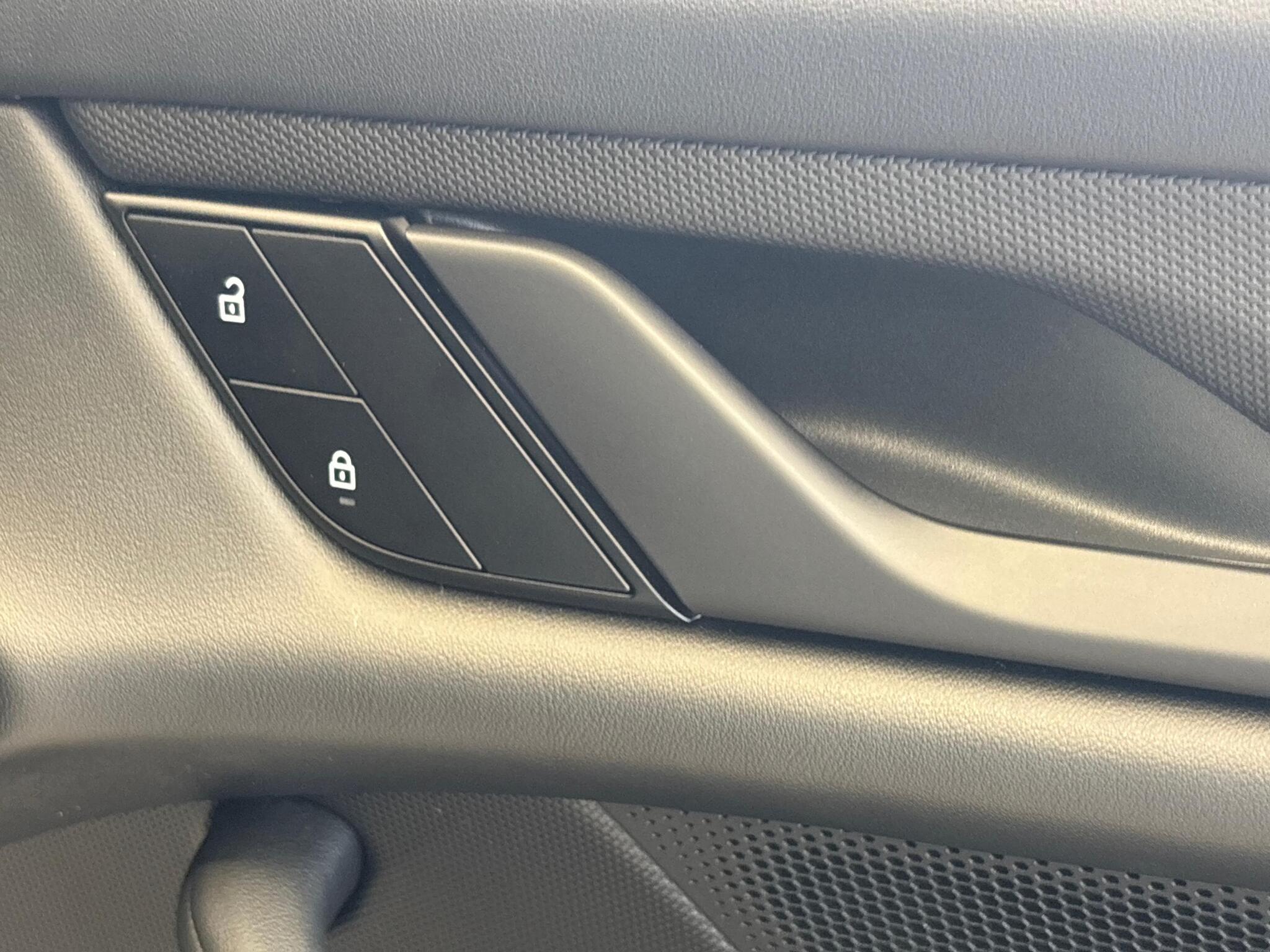 Porsche Taycan view 37