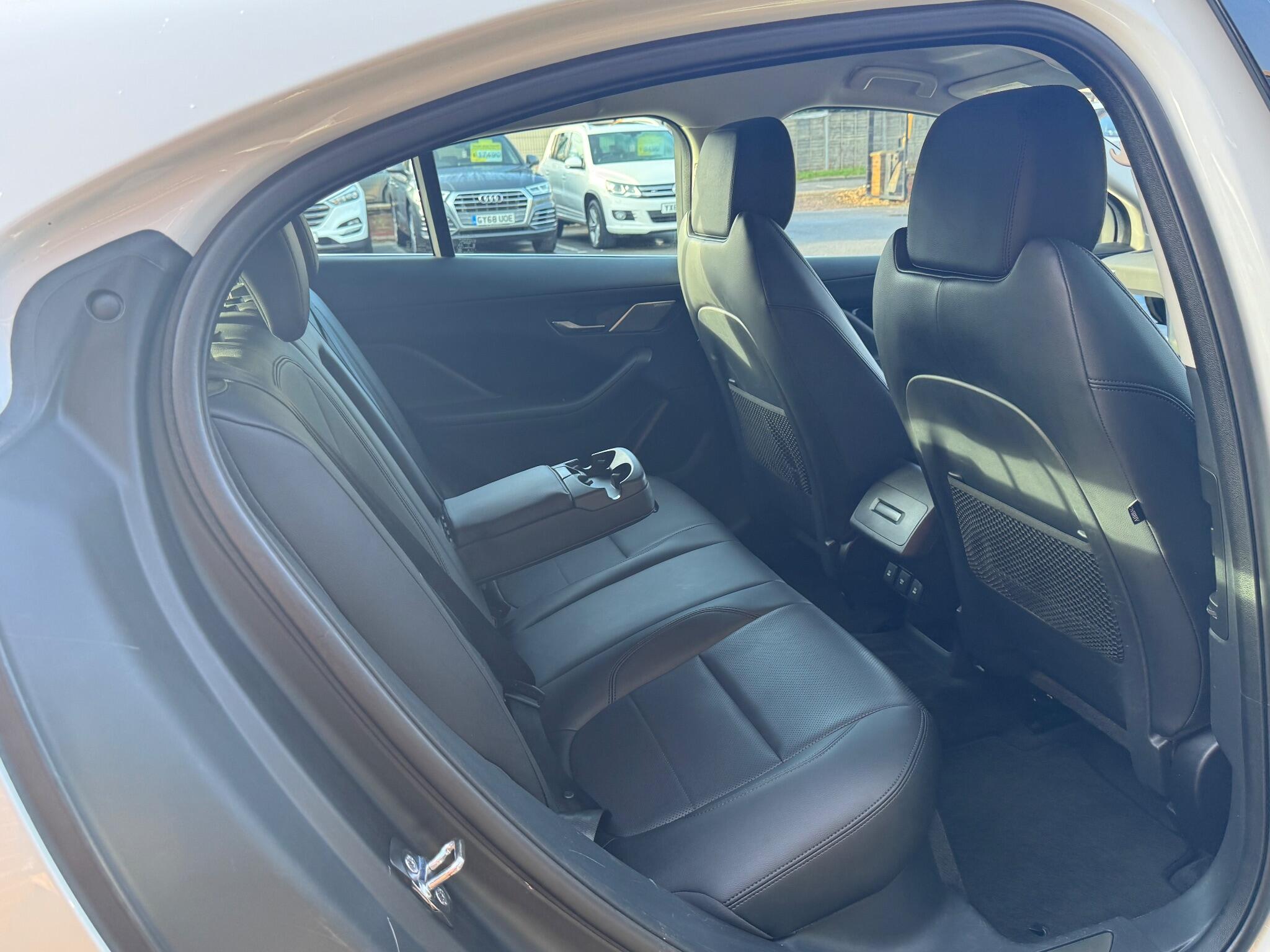 Jaguar I-Pace view 9