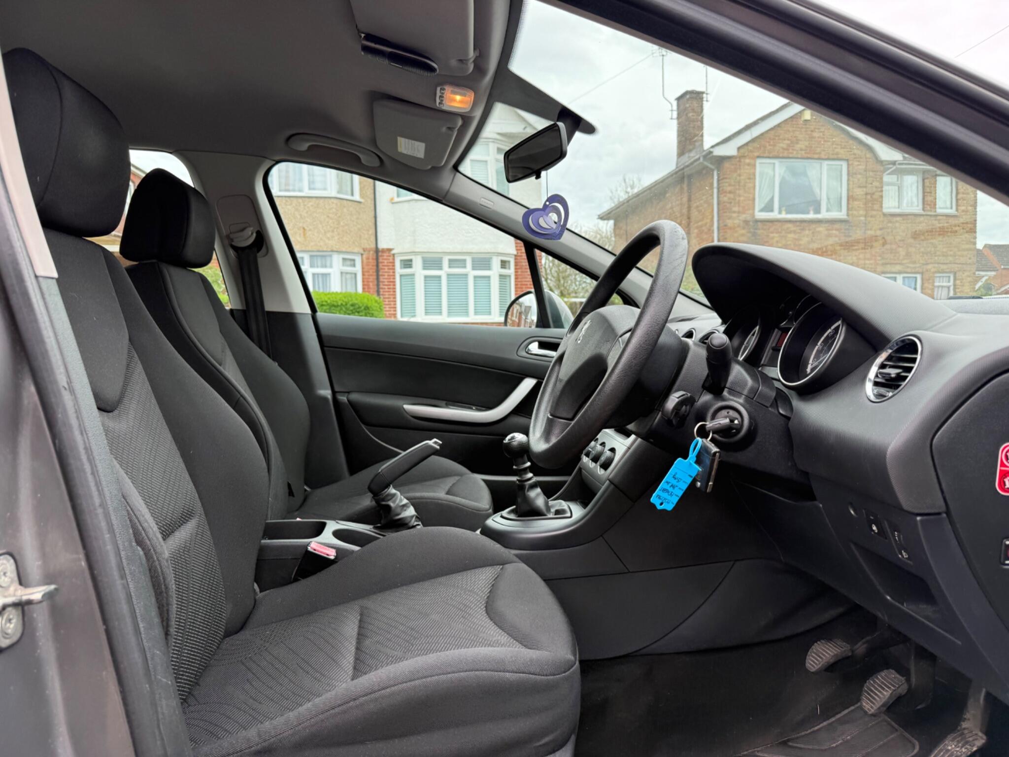 Peugeot 308 SW view 7