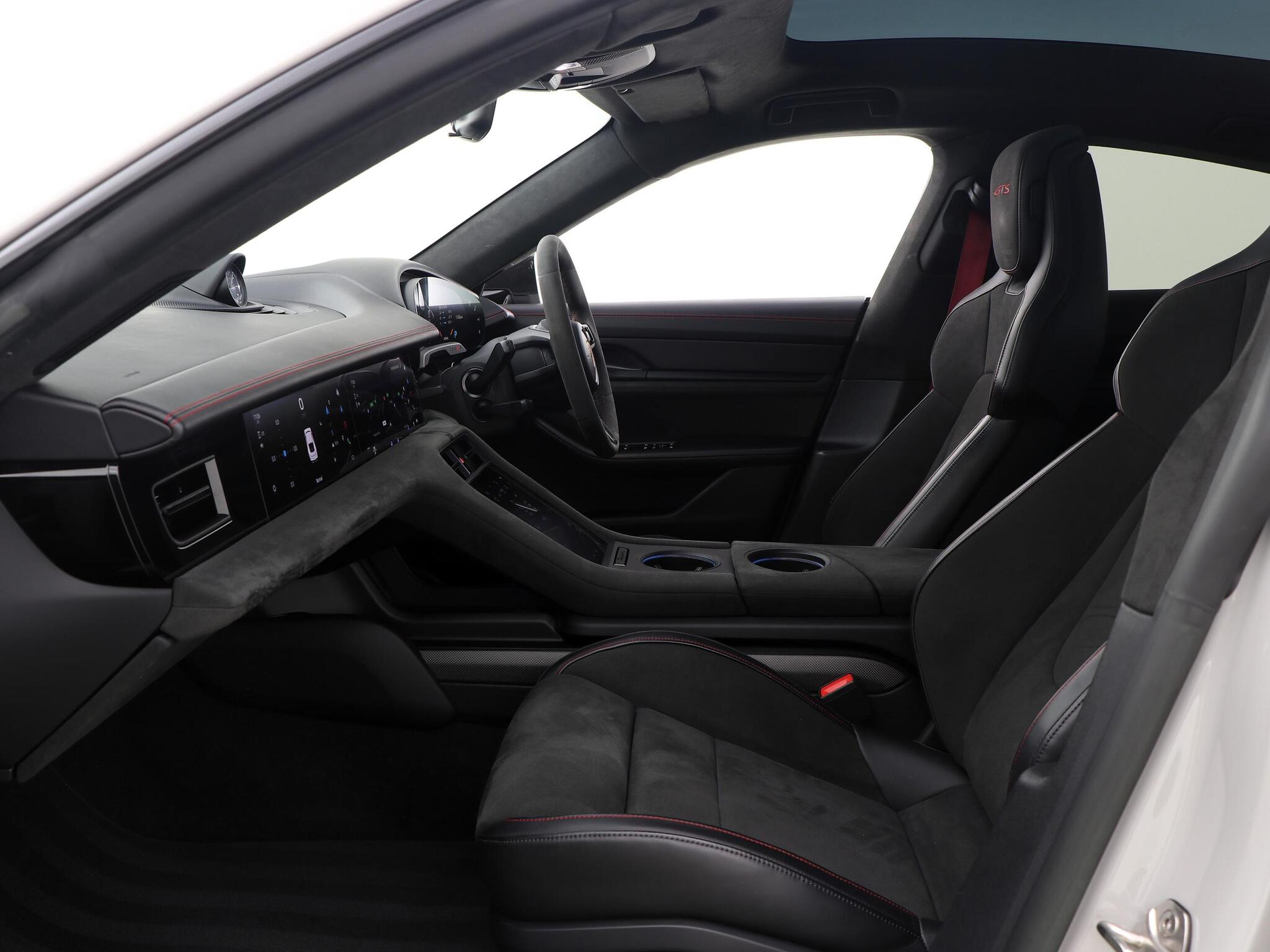 Porsche Taycan view 3
