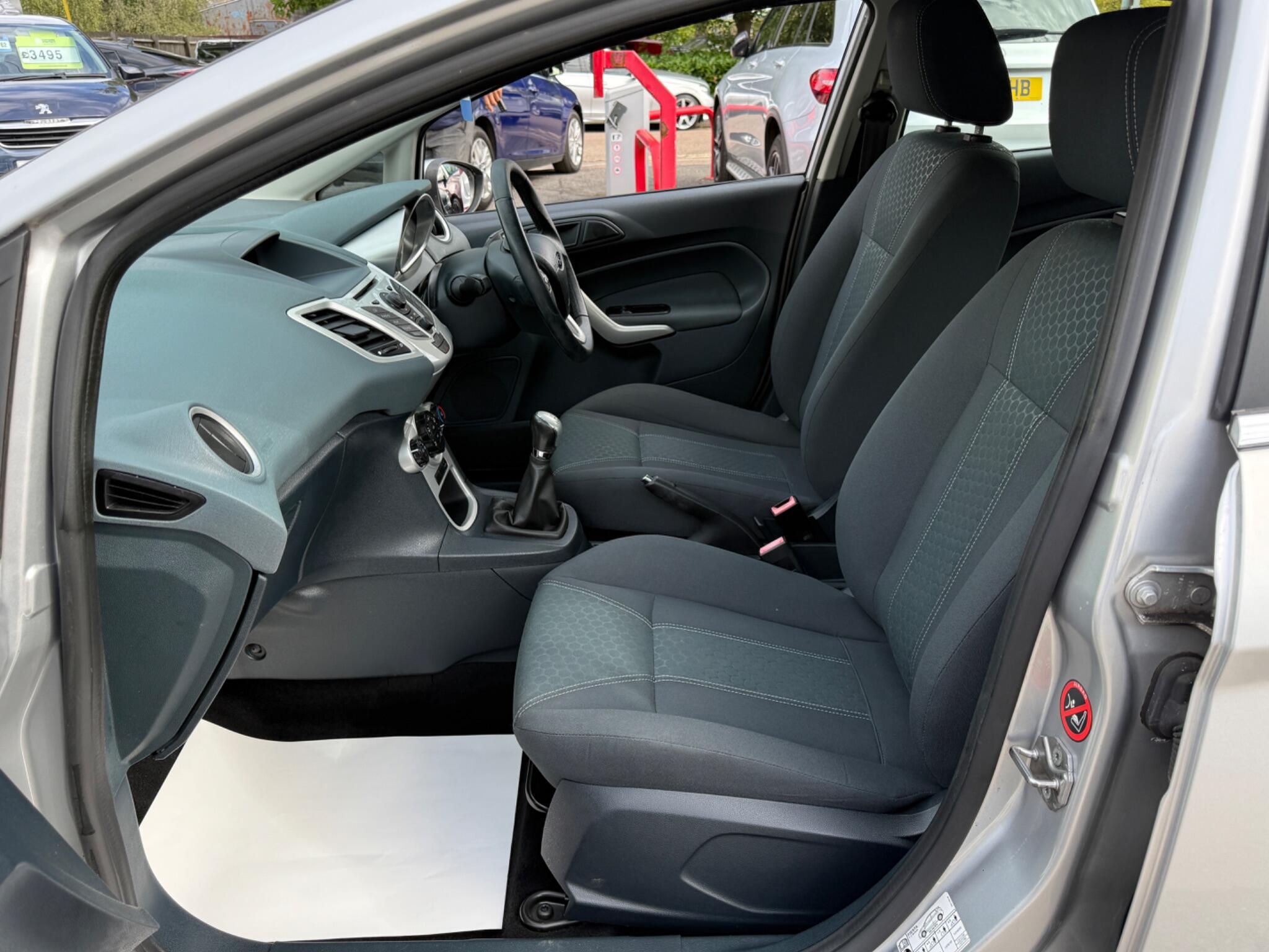 Ford Fiesta - Image 42