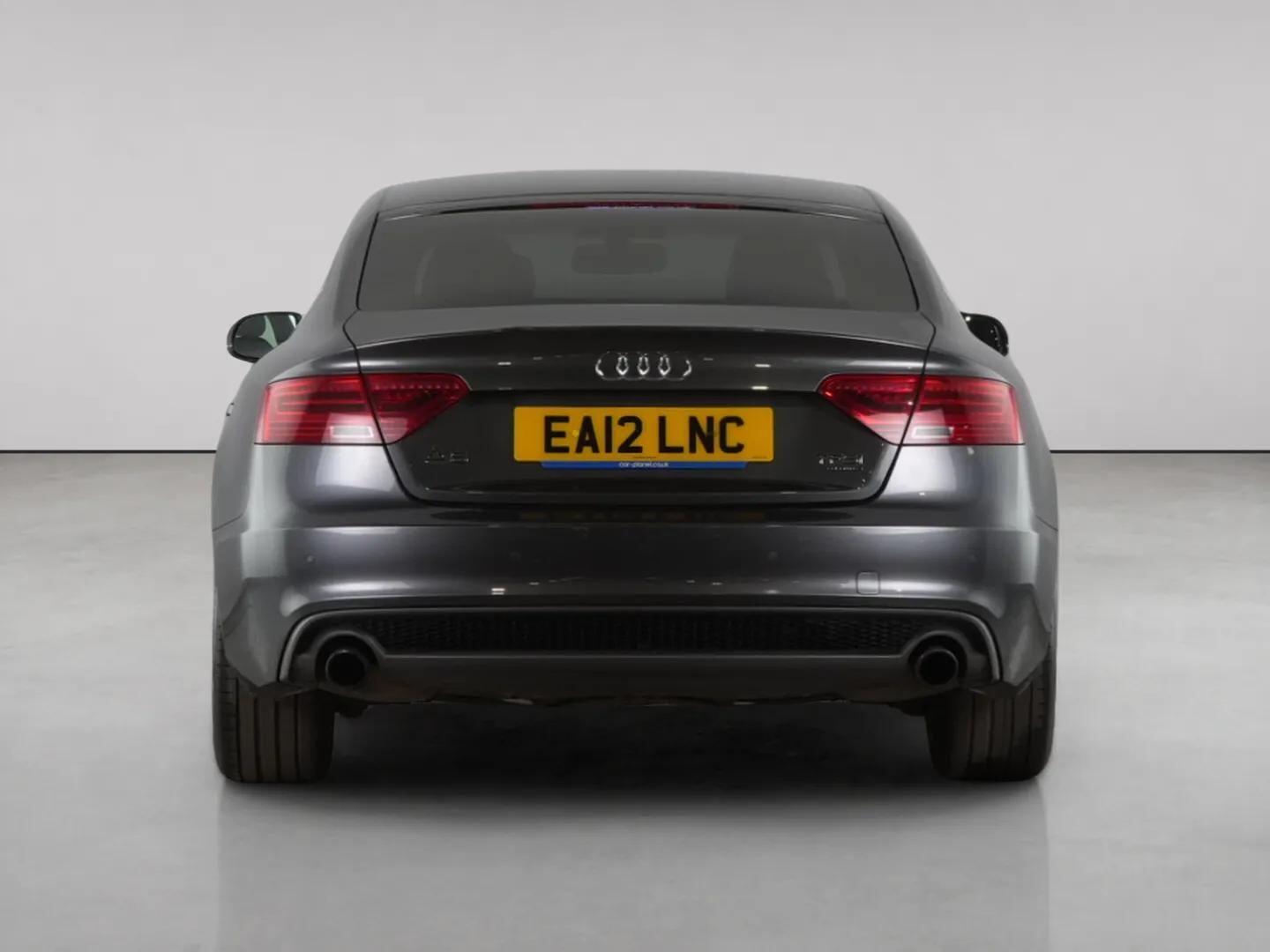Audi A5 view 6