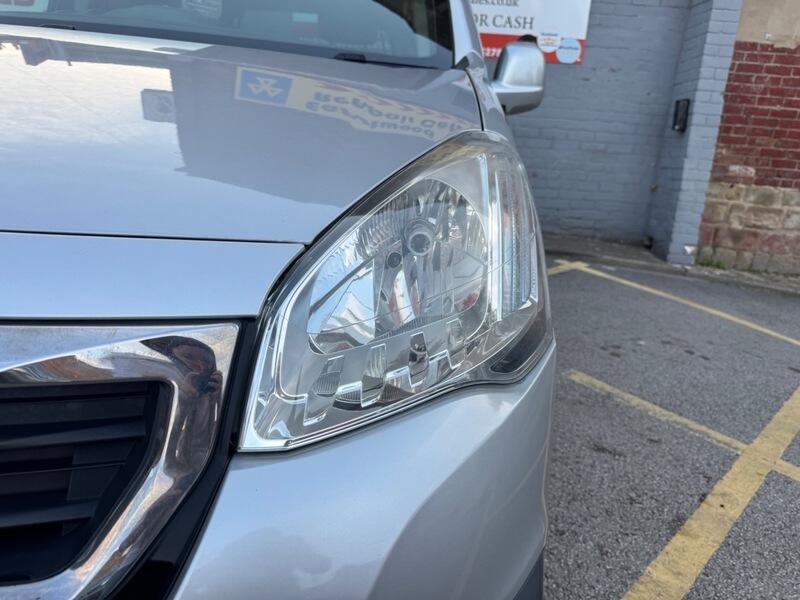 Peugeot Partner Tepee view 9