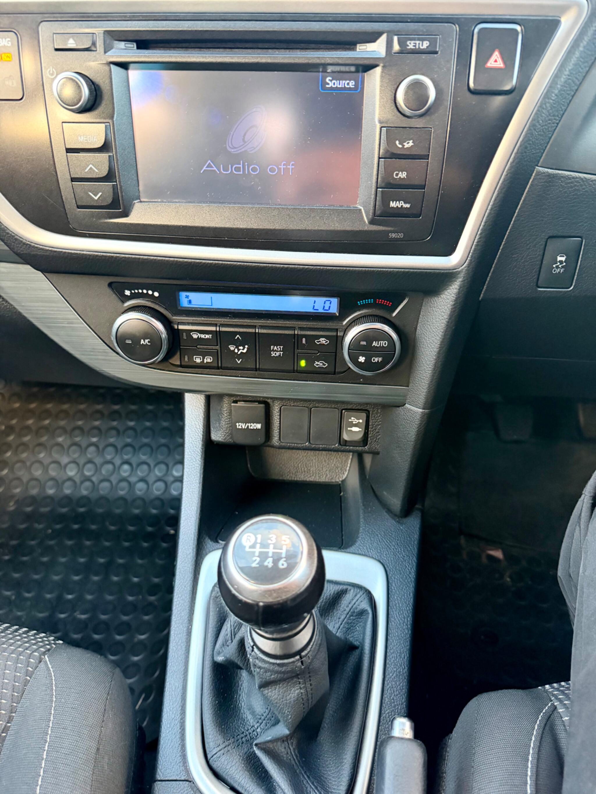 Toyota Auris view 47