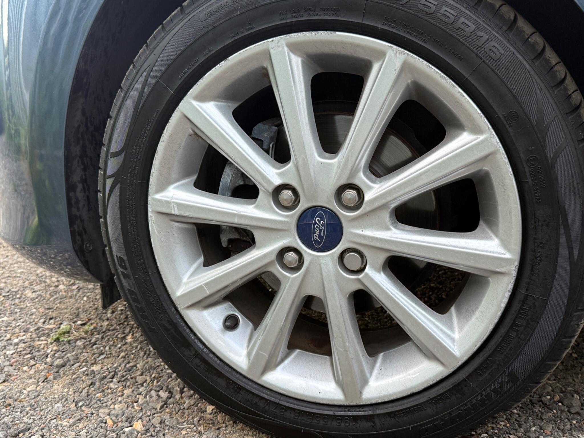 2019 Ford Fiesta image 33