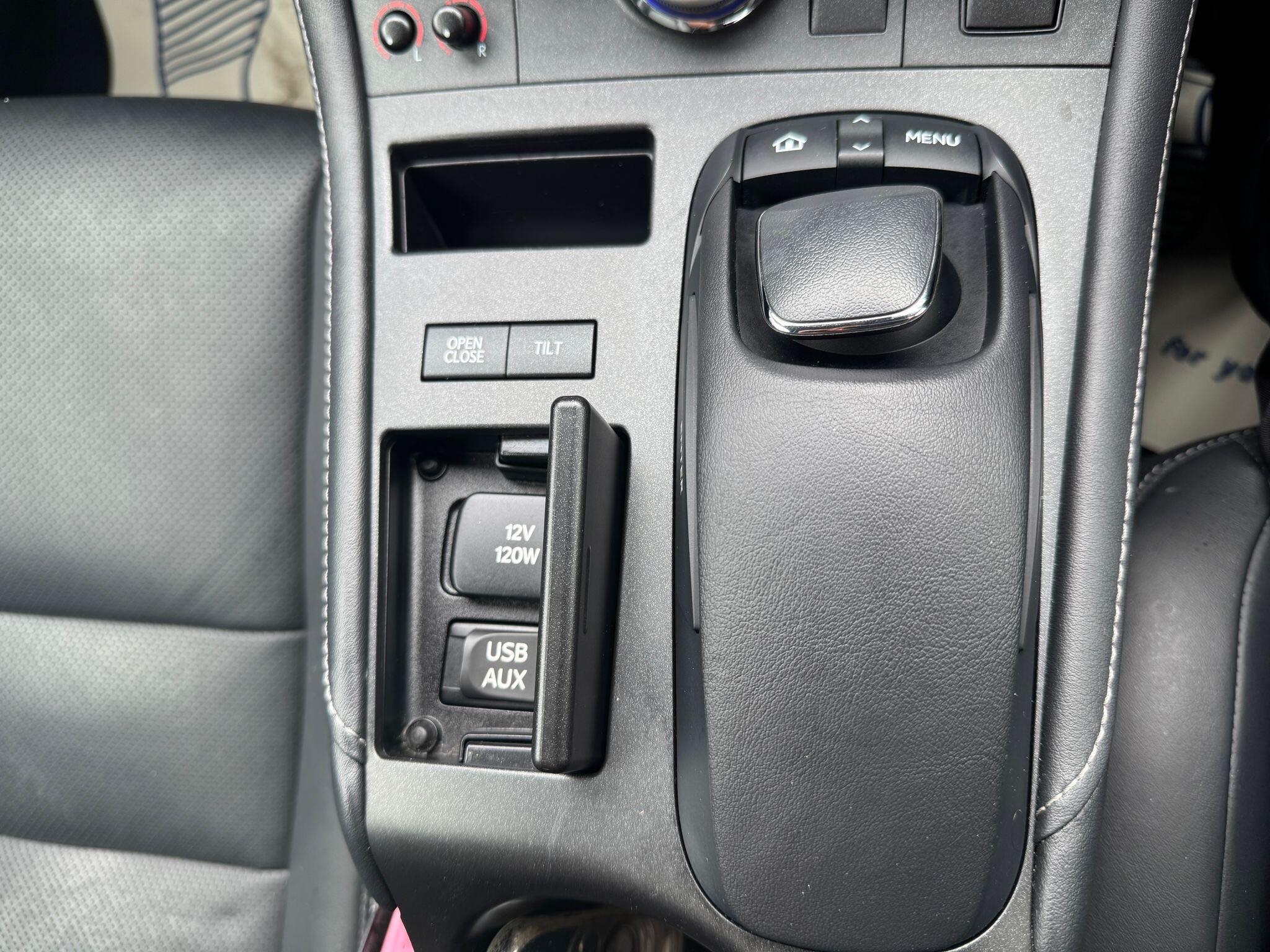 Lexus CT view 26