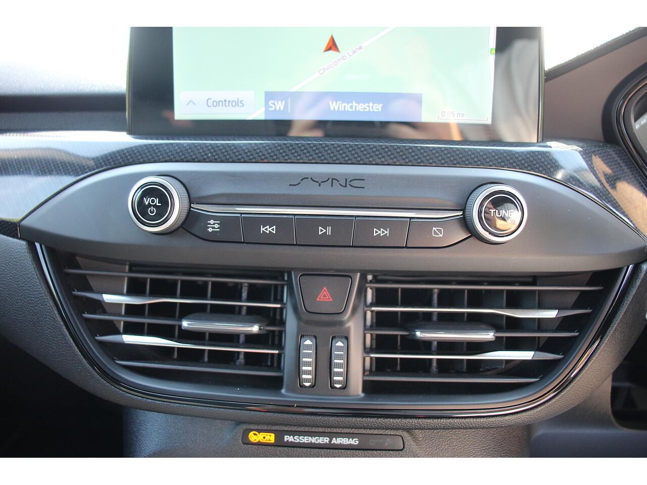 Ford Focus view 24