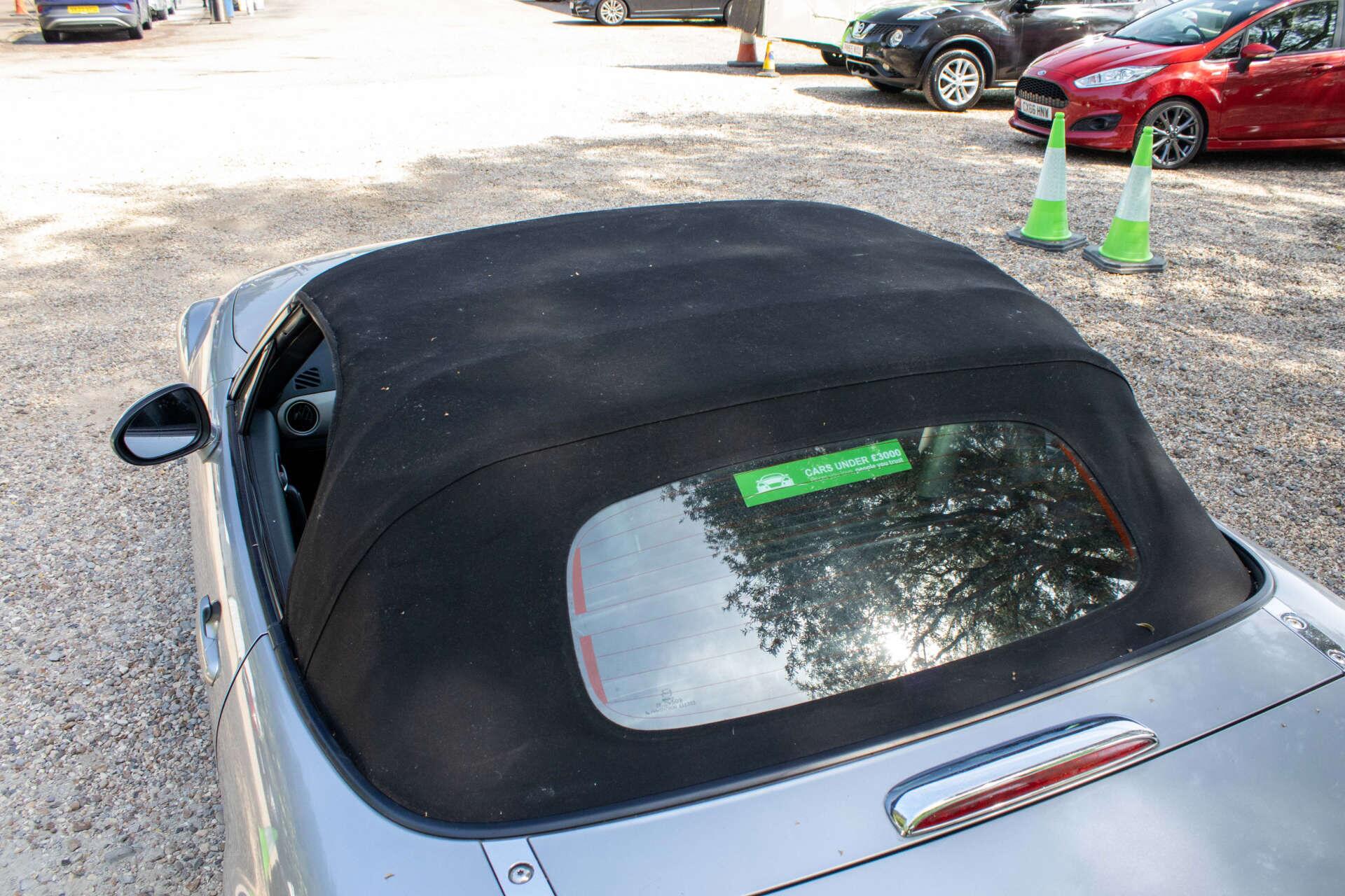 Mazda MX-5 view 12