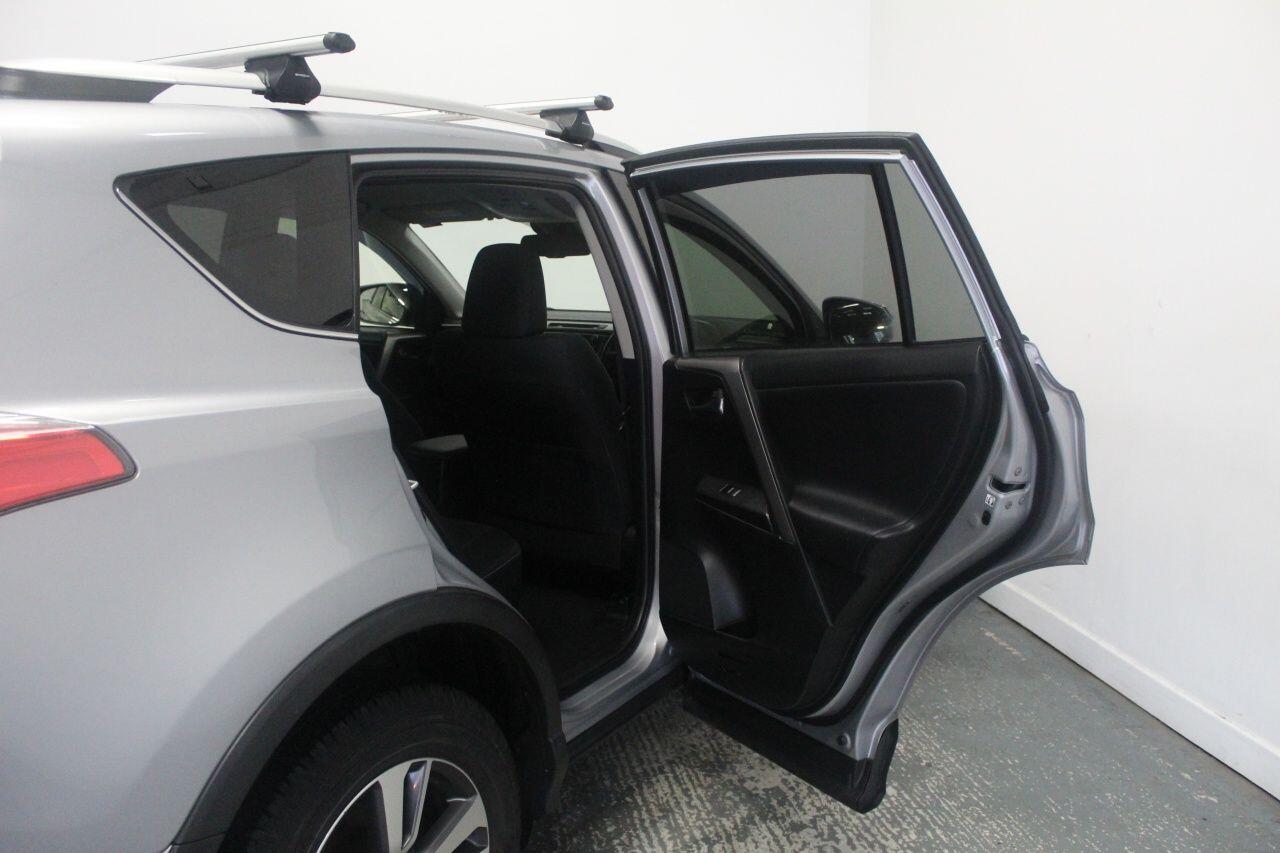 Toyota Rav4 view 26