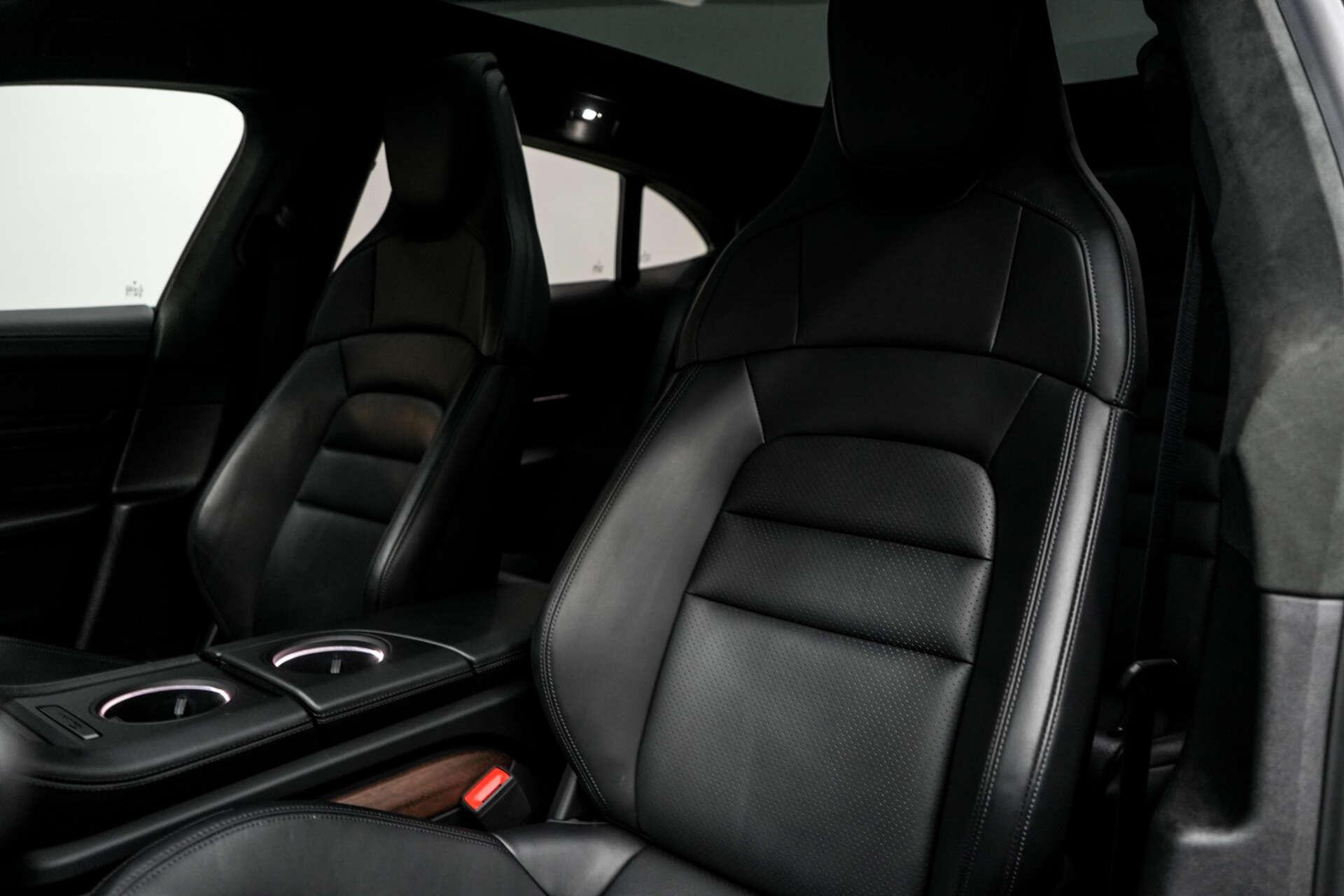 Porsche Taycan view 15