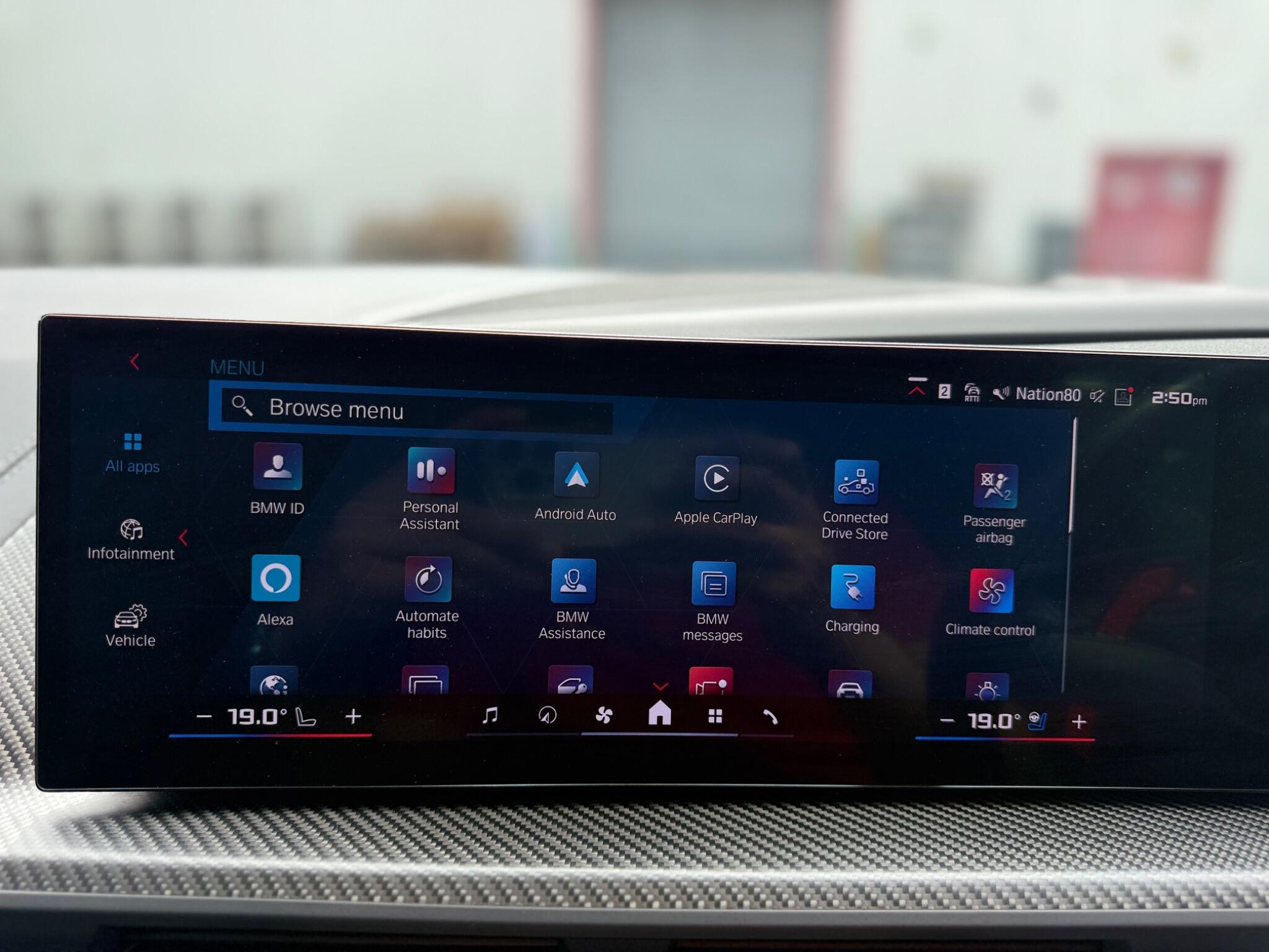 BMW XM view 43