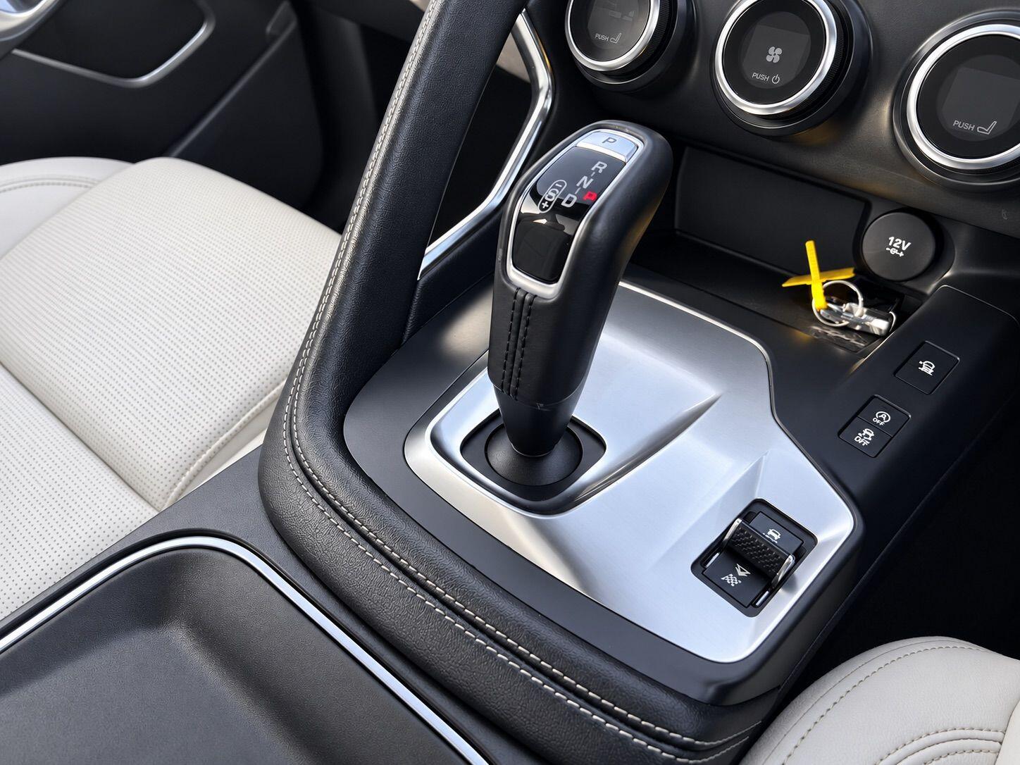 Jaguar E-Pace view 28