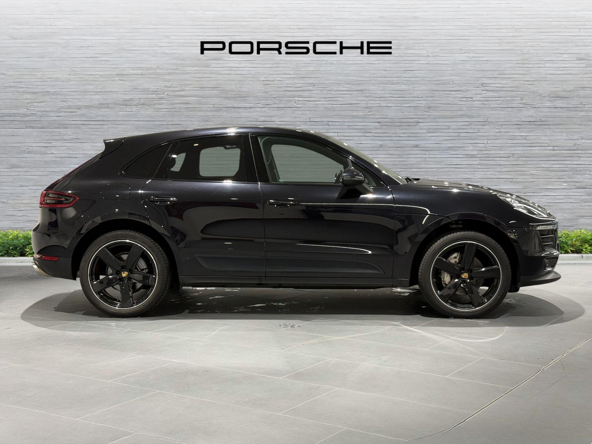 Porsche Macan view 57
