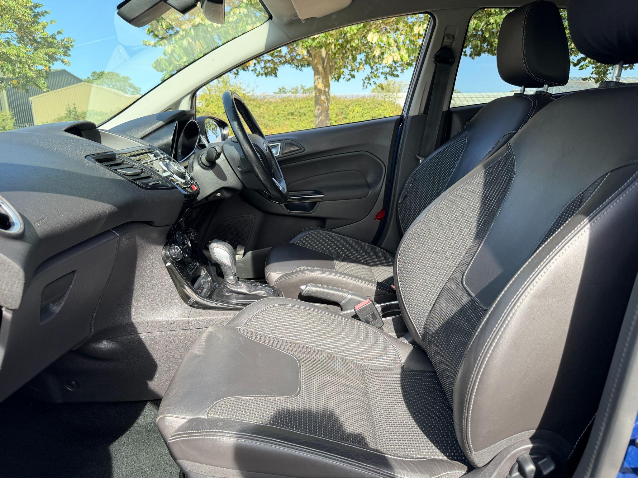 Ford Fiesta view 26