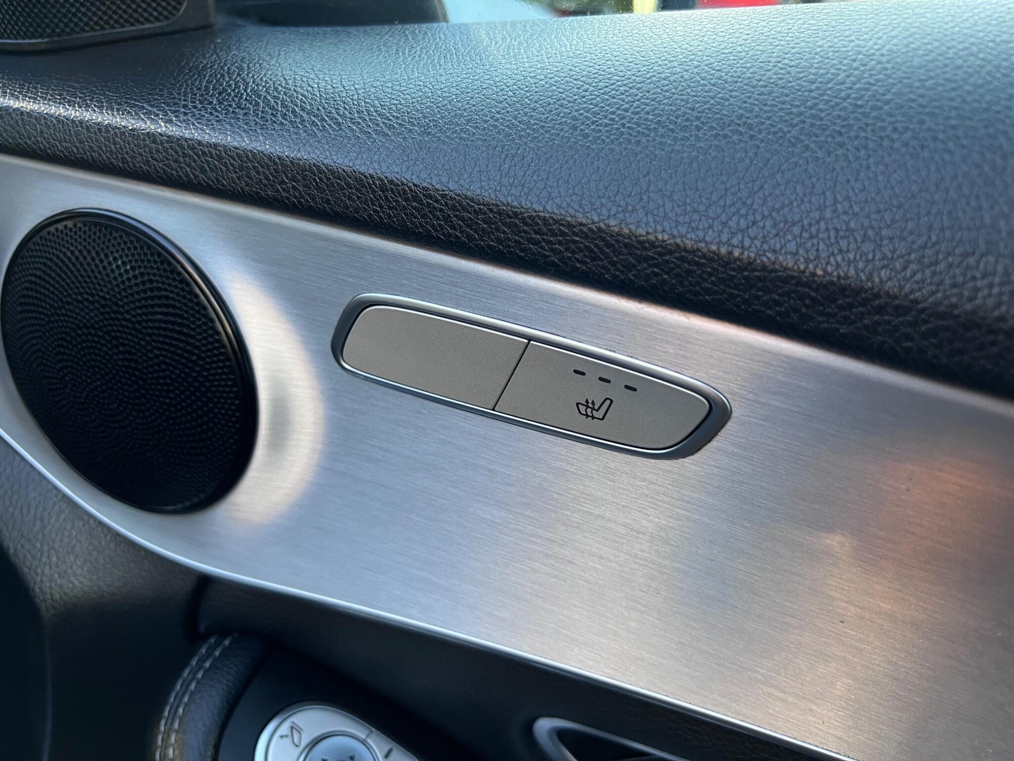 Mercedes-Benz C Class view 28