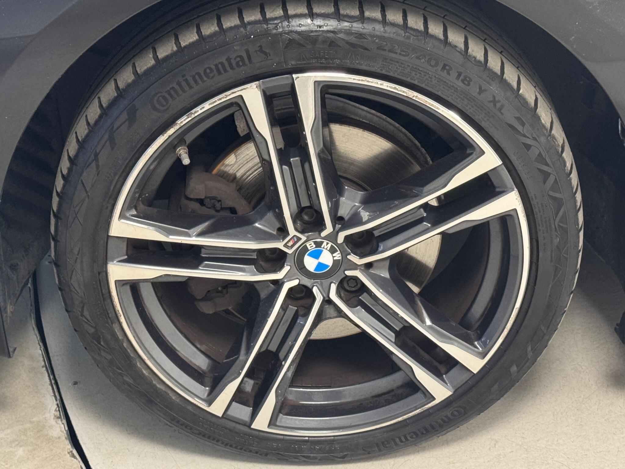 BMW 1 Series view 11