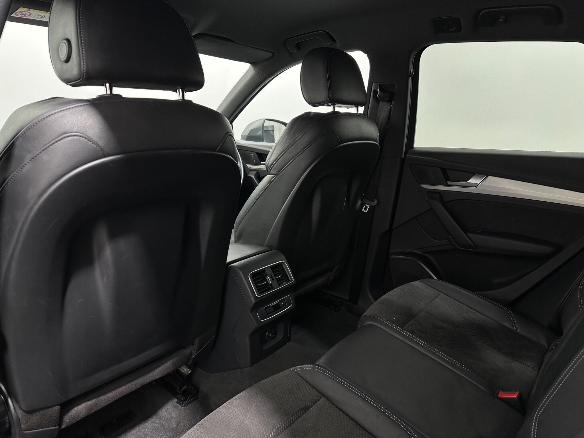 Audi Q5 view 38
