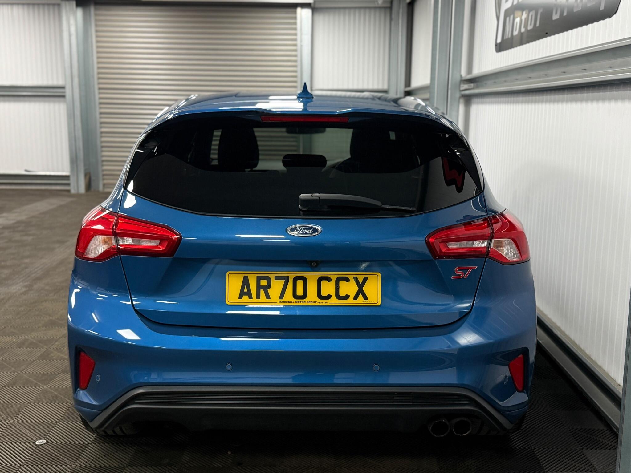 Ford Focus view 14