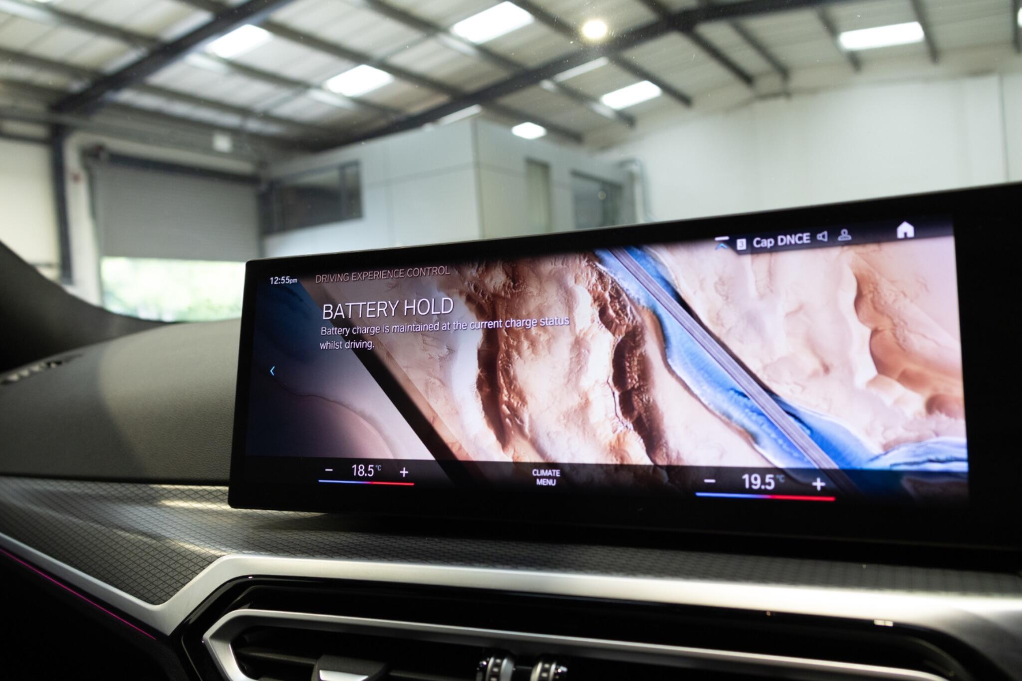 BMW 3 Series view 32
