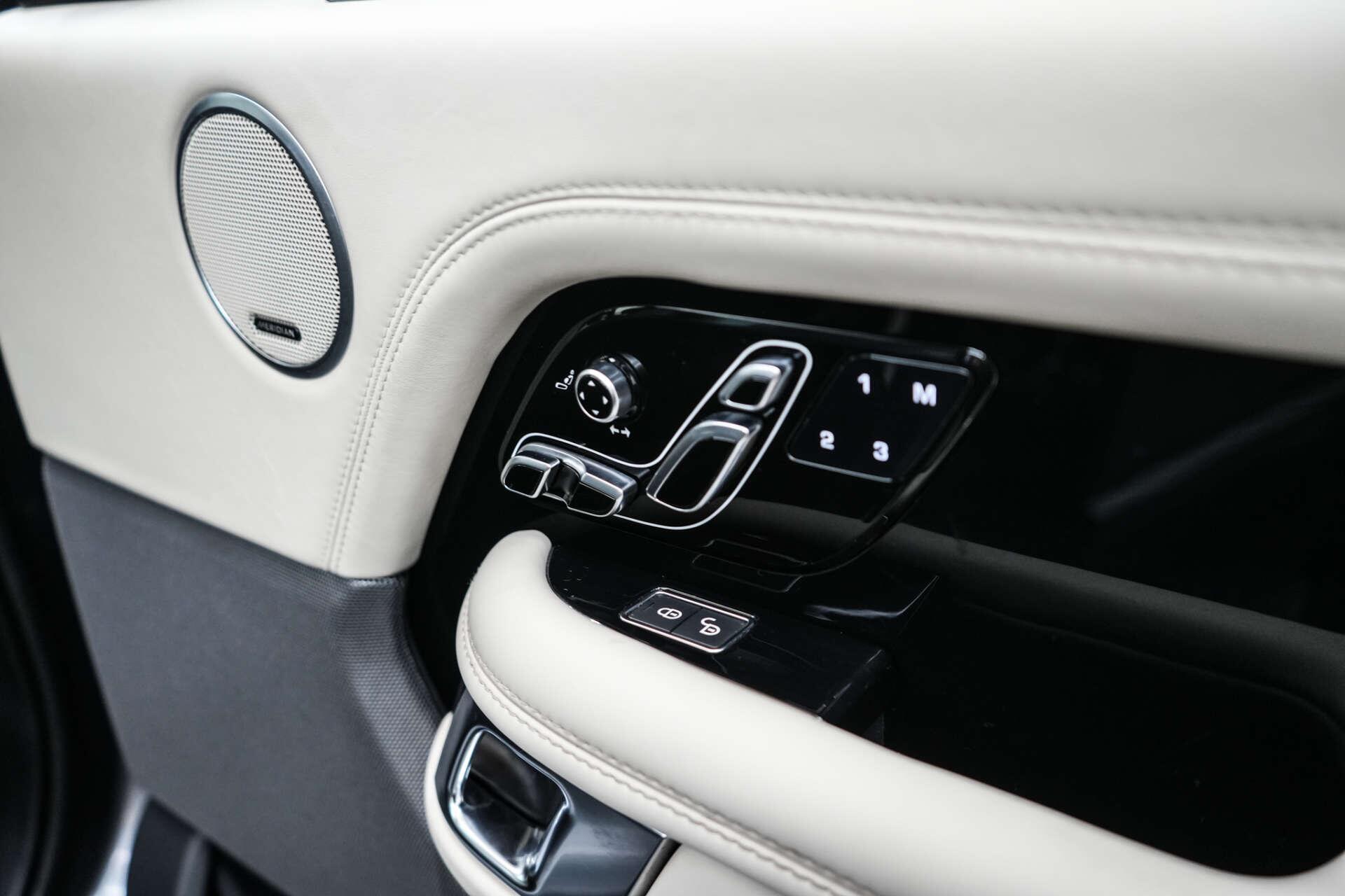 Land Rover Range Rover view 23