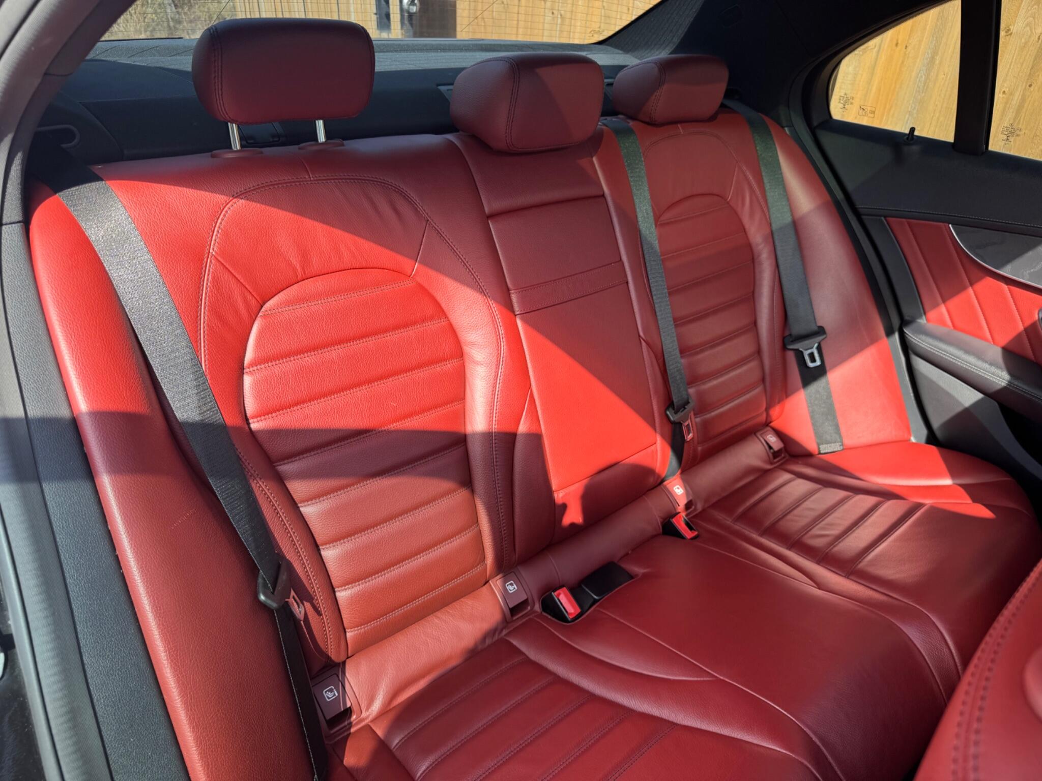 Mercedes-Benz C-Class view 22