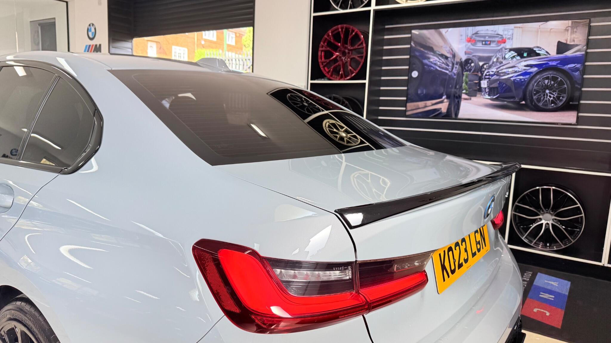 BMW 3 Series view 27