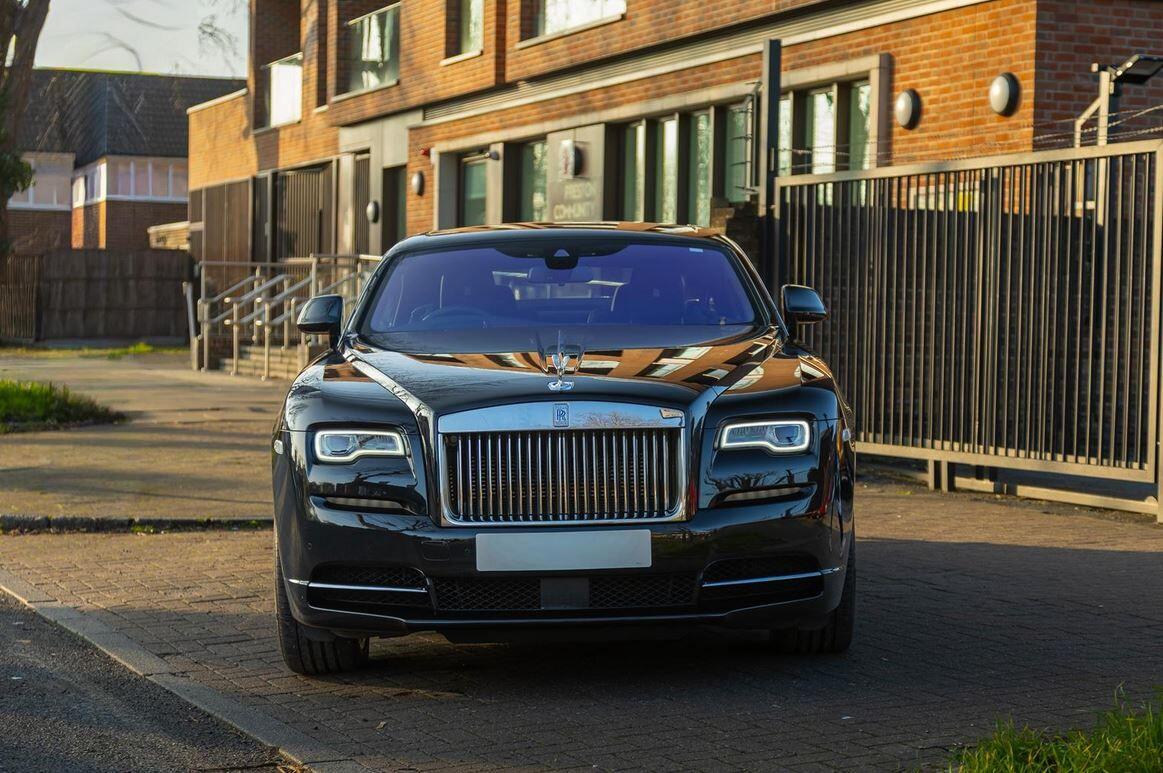 Rolls-Royce Wraith view 2