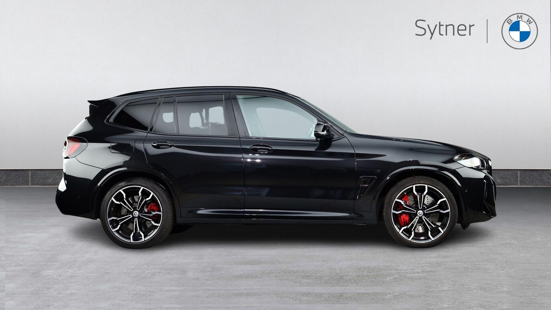 BMW X3 M view 3
