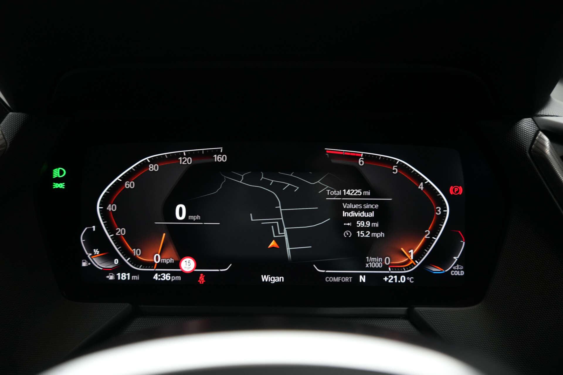 BMW 1 Series view 40