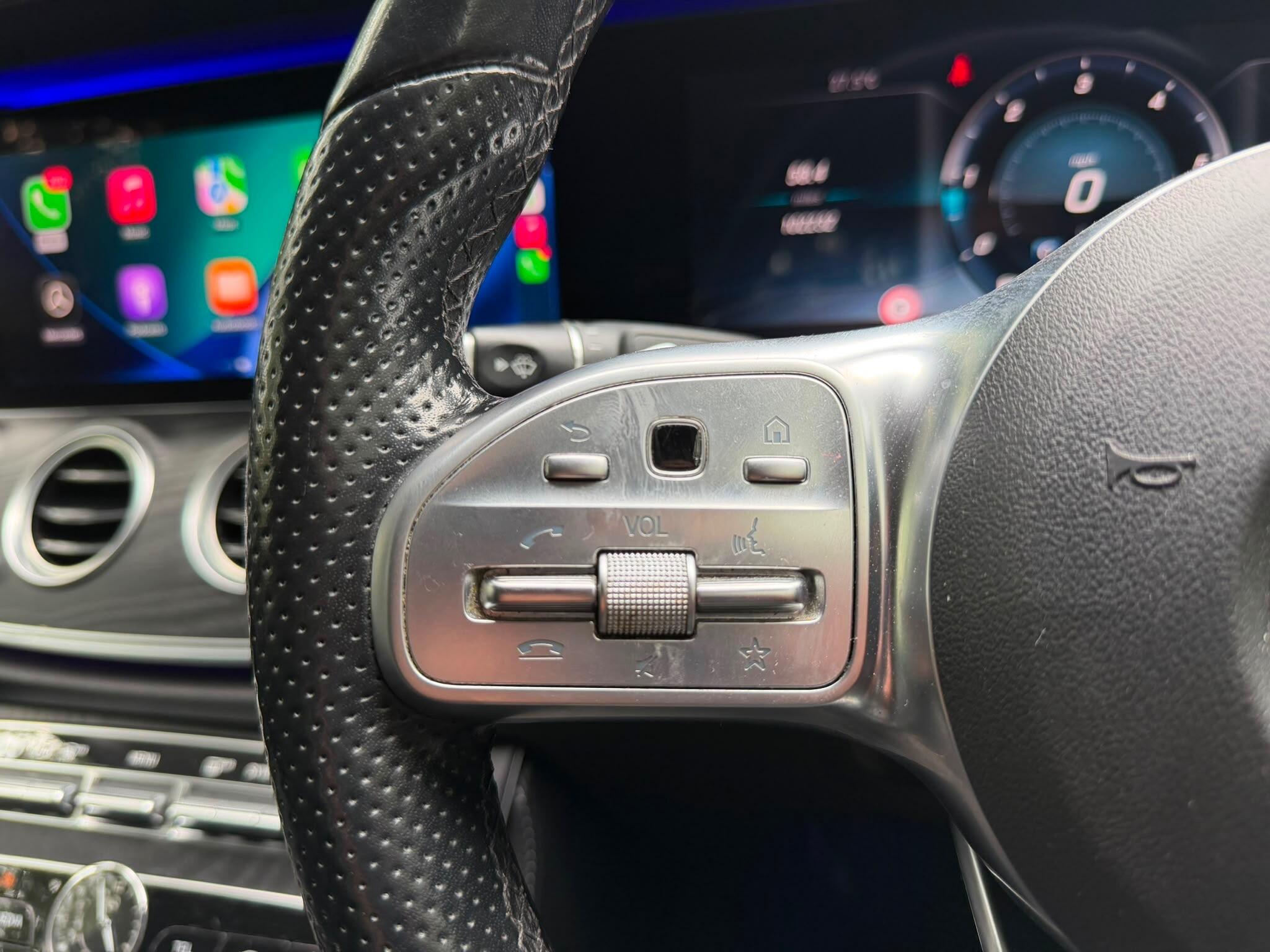 Mercedes-Benz E-Class view 30