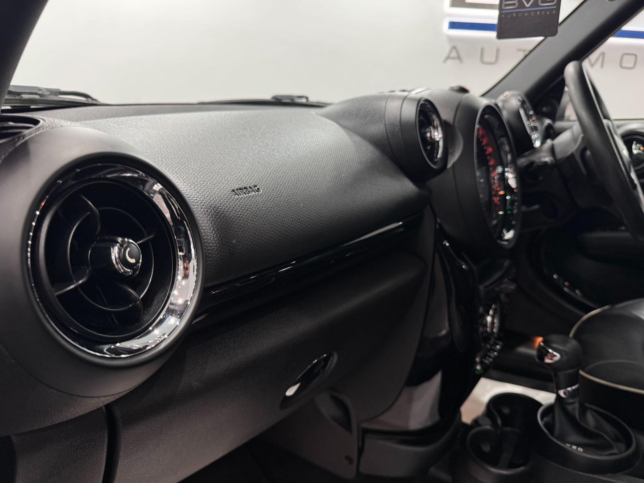 MINI Countryman view 55