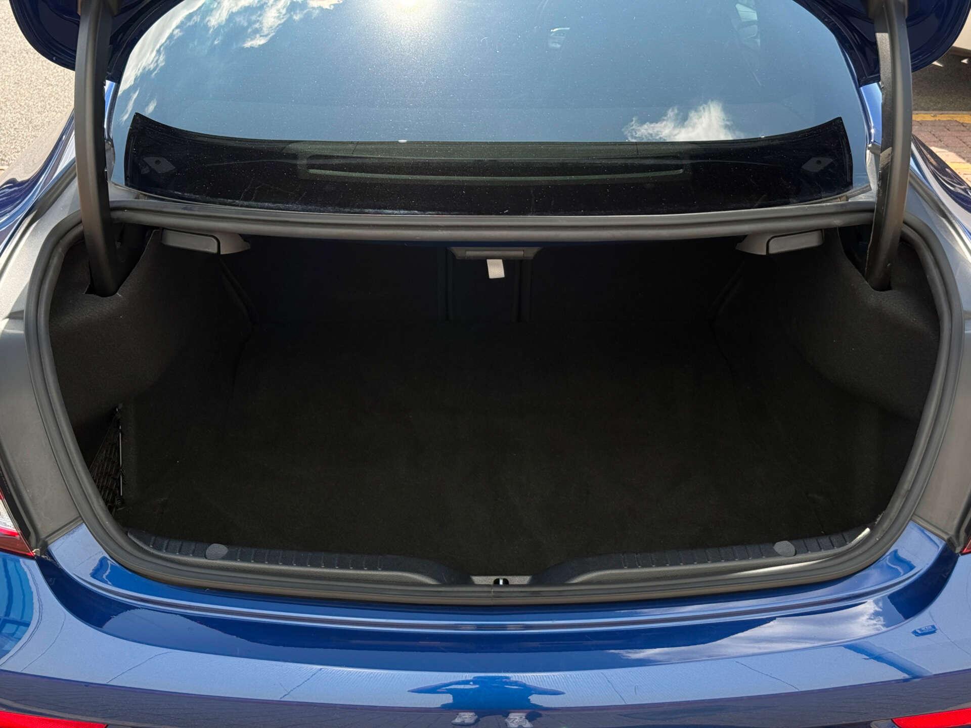 Mercedes-Benz C Class view 28