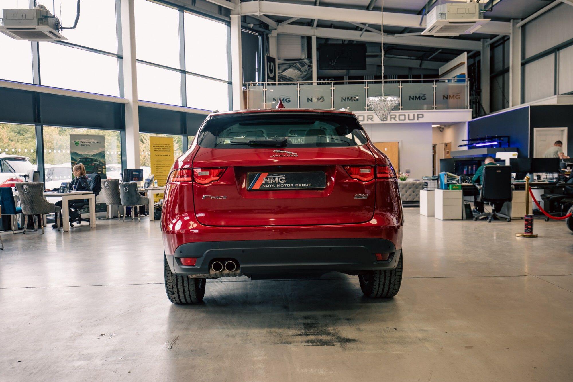 Jaguar F-Pace view 32