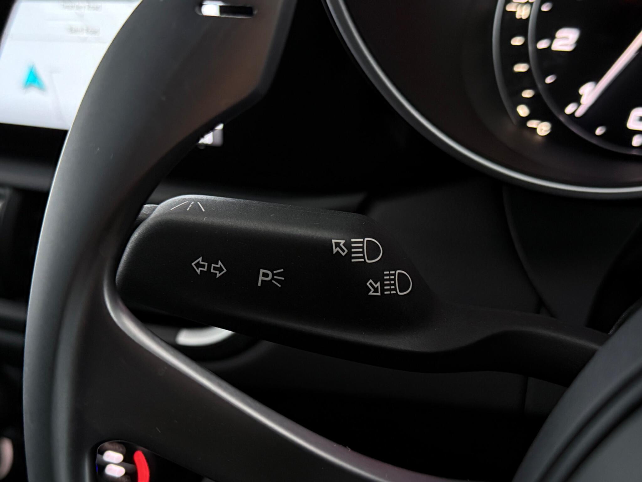 Alfa Romeo Giulia view 17
