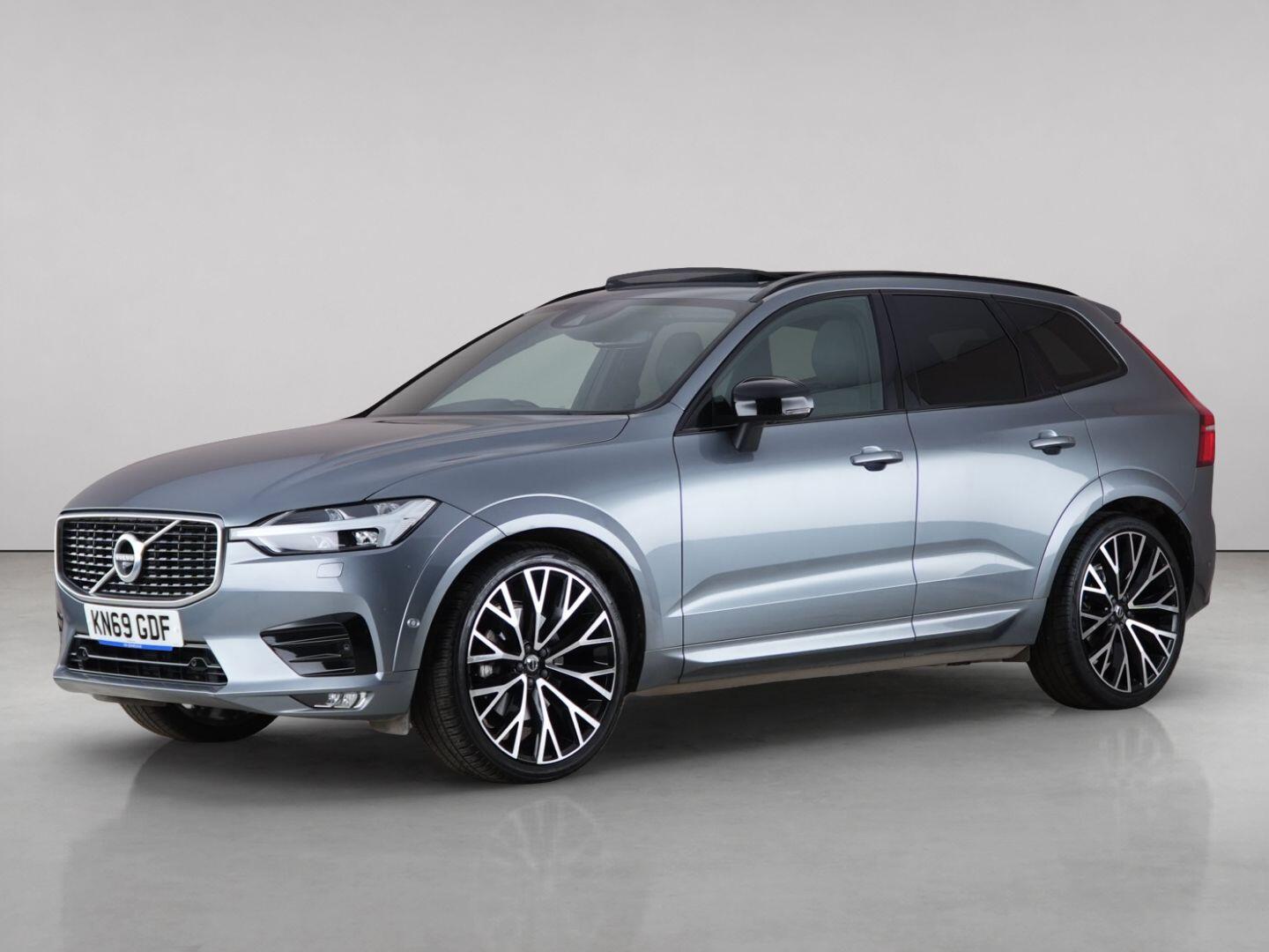 Volvo XC60 view 2