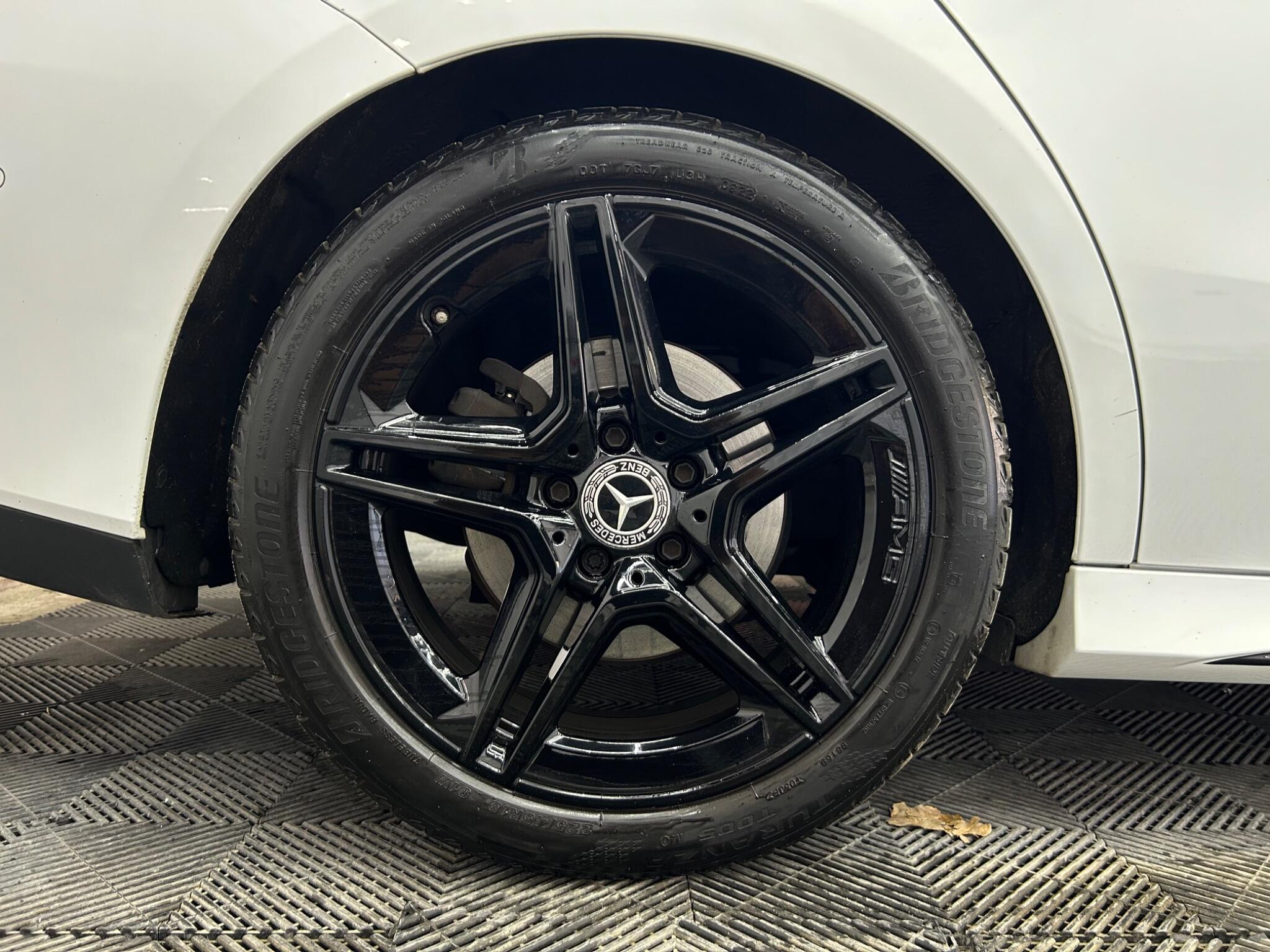Mercedes-Benz Cla view 35