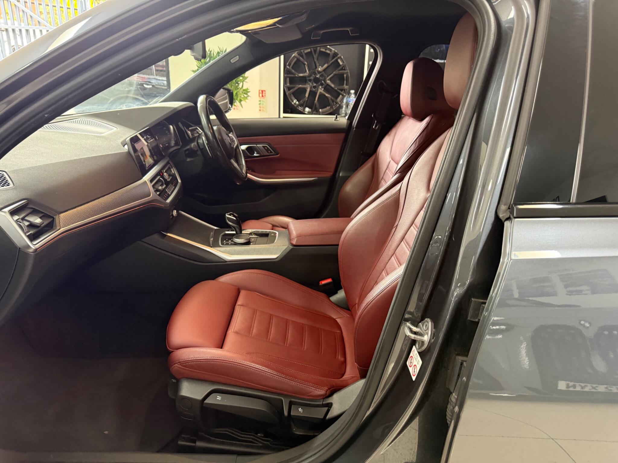 BMW 3 Series view 37