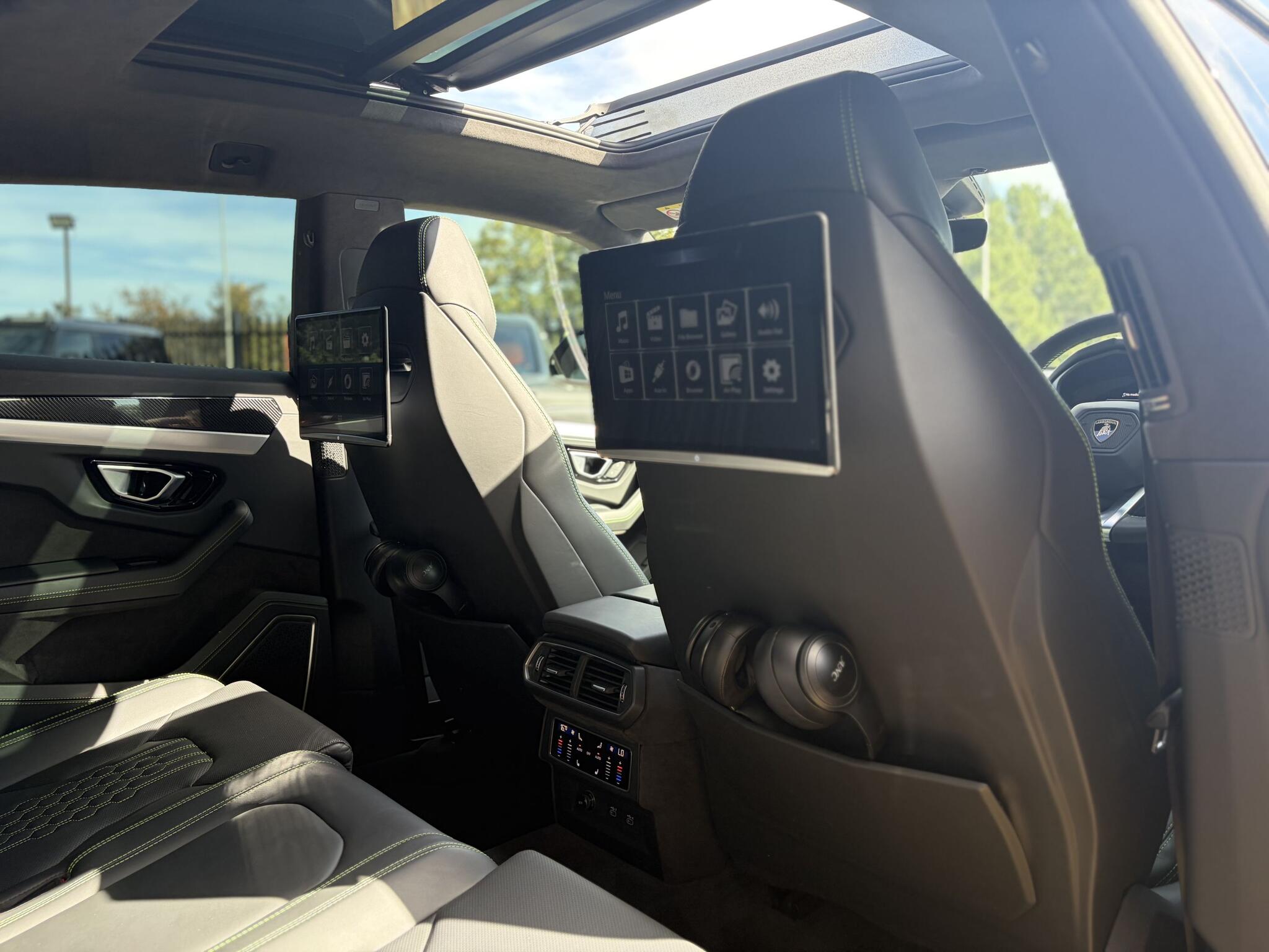 Lamborghini Urus view 41