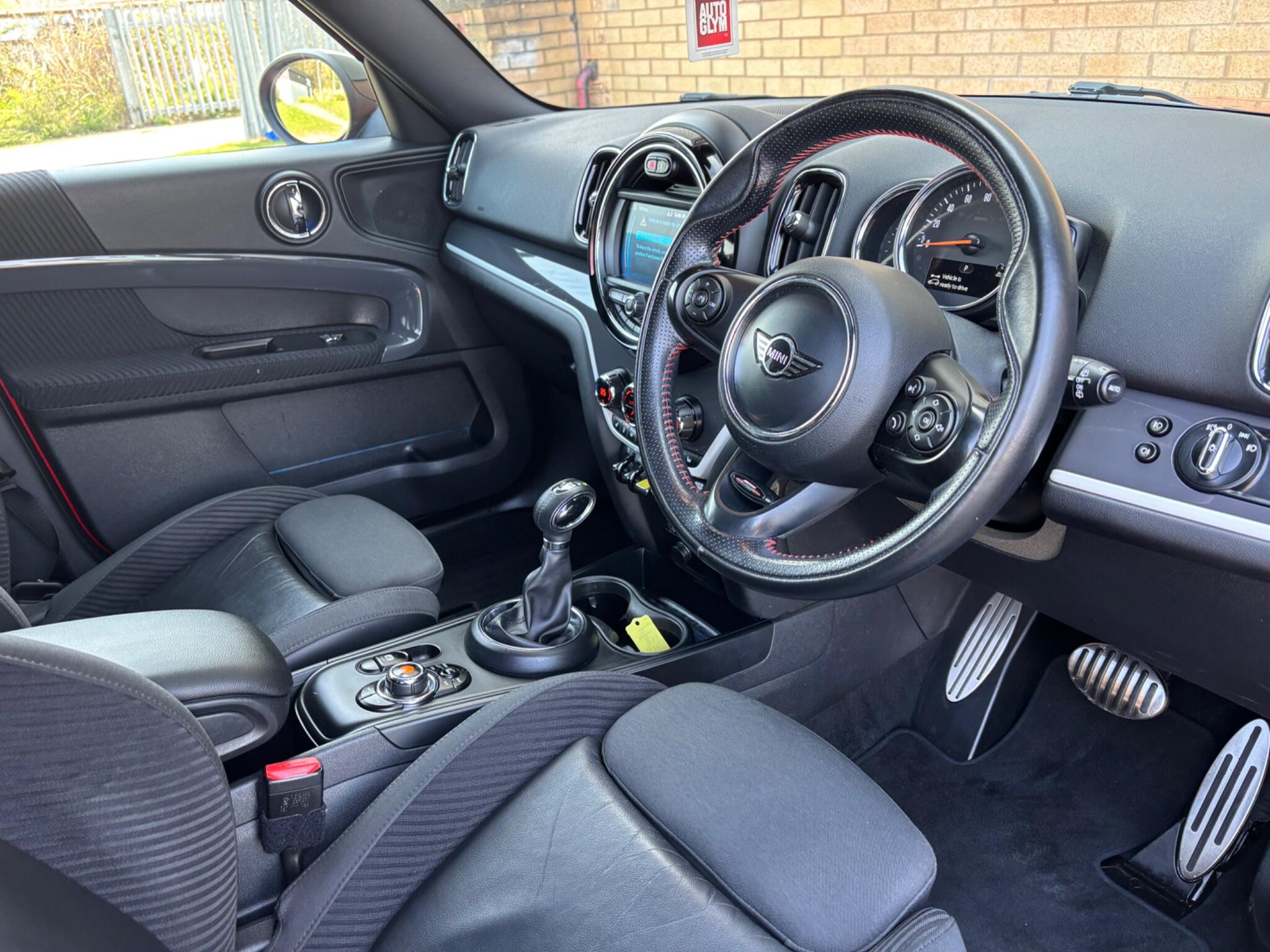 Mini Countryman view 20