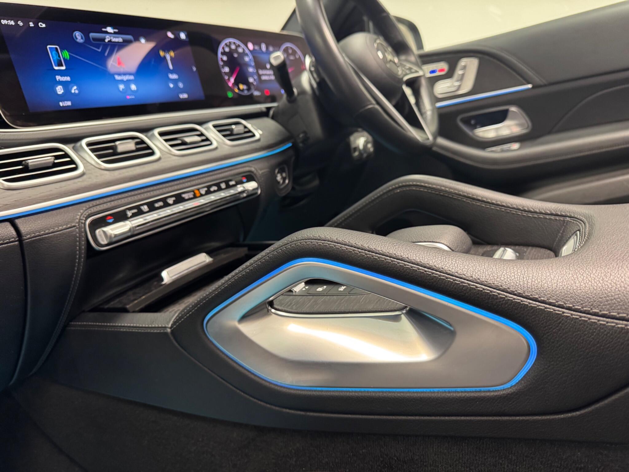 Mercedes-Benz Gle view 36
