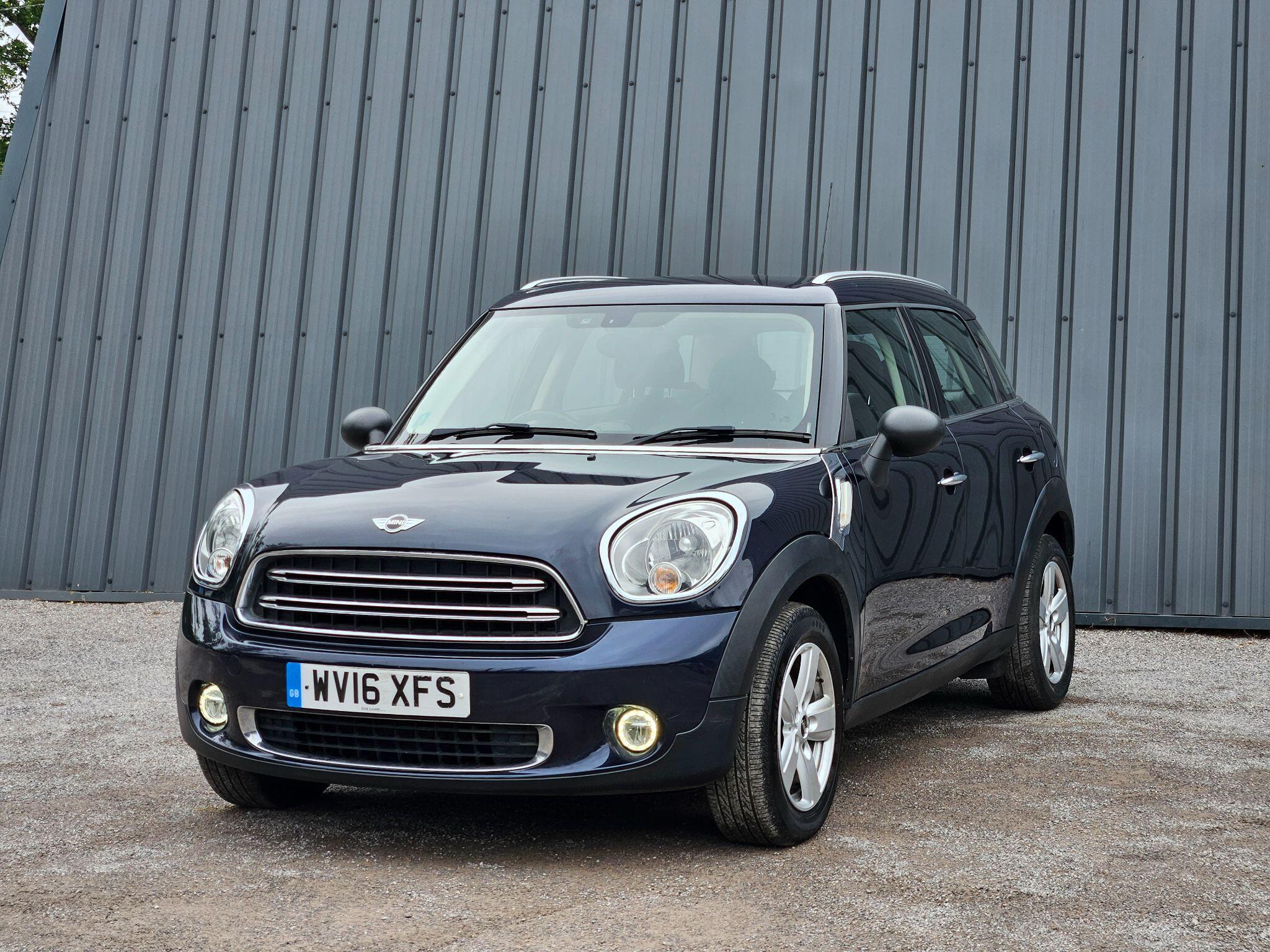 2016 MINI Countryman image 3