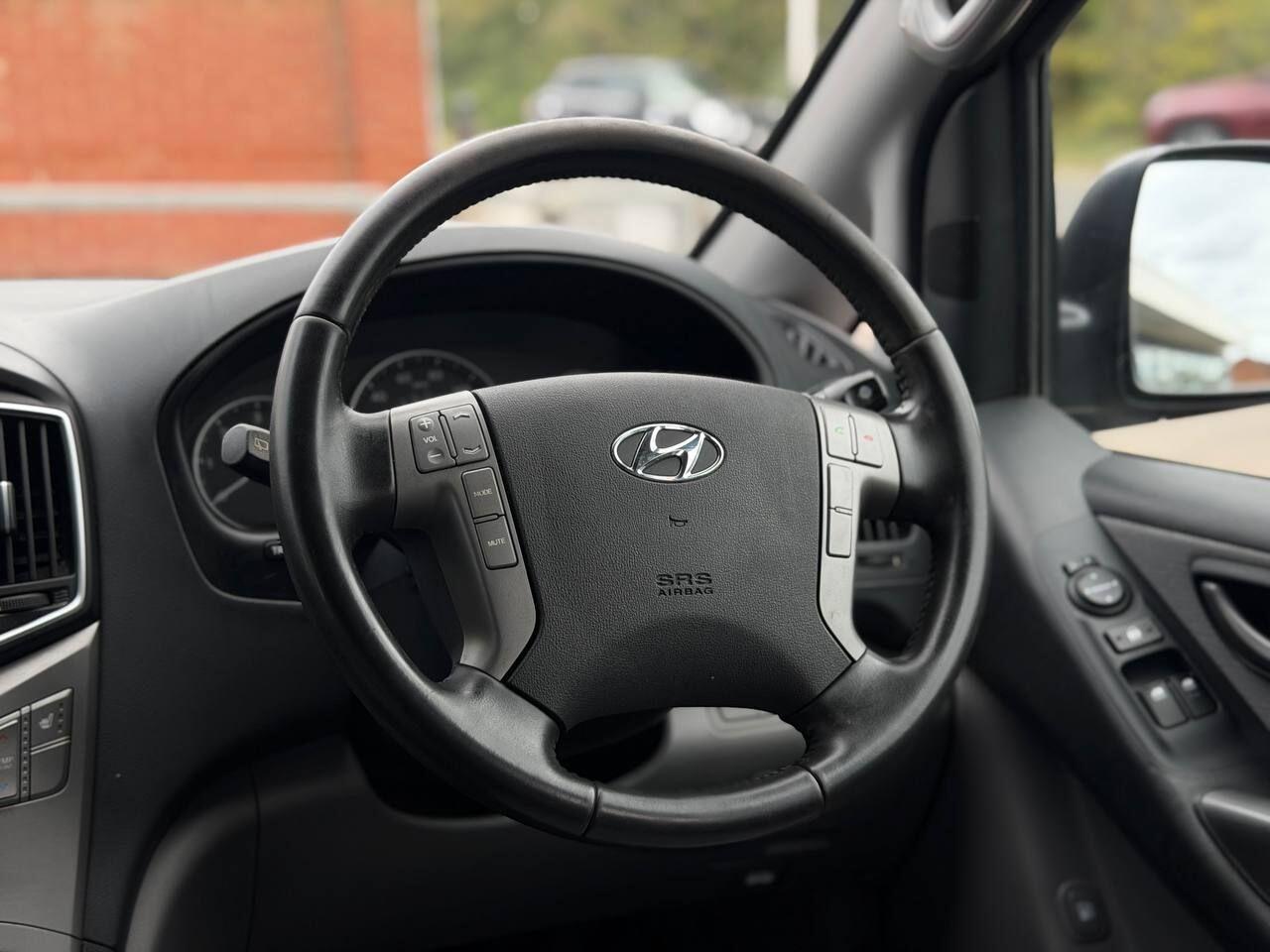 Hyundai I800 view 23