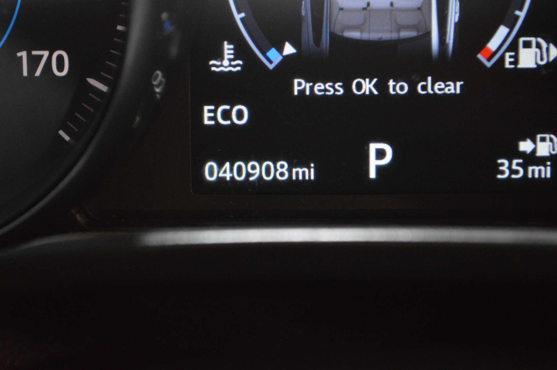 Jaguar Xe view 22