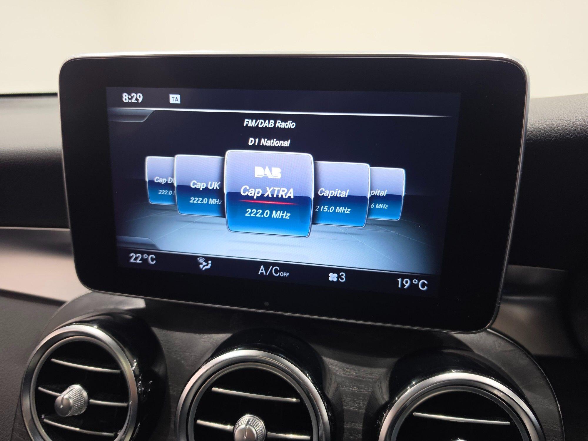 Mercedes-Benz GLC view 96