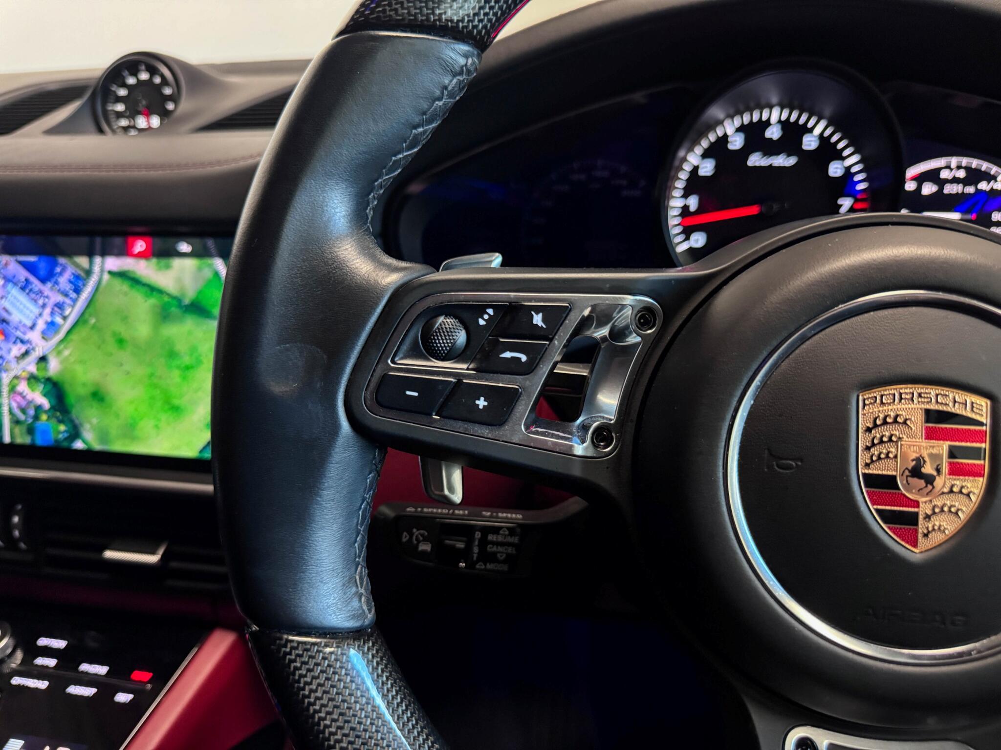 Porsche Cayenne view 12