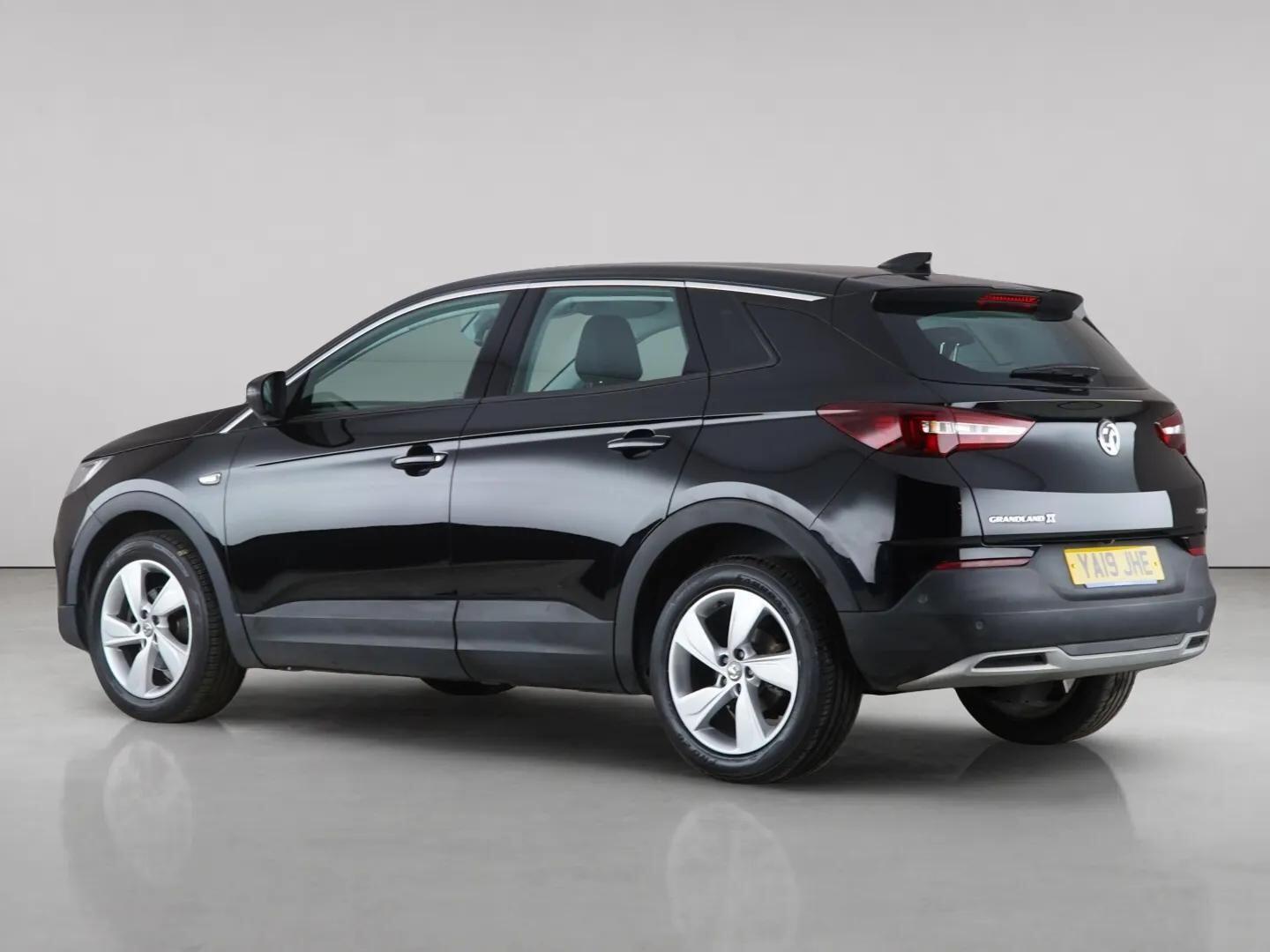 Vauxhall Grandland X view 6
