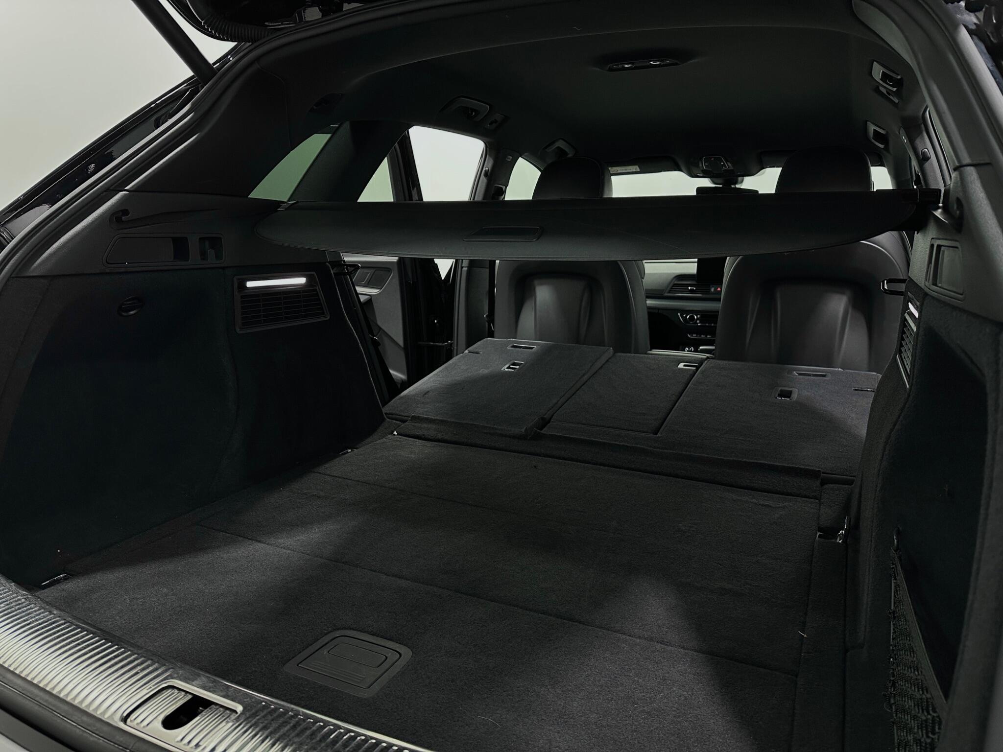 Audi Q5 view 44