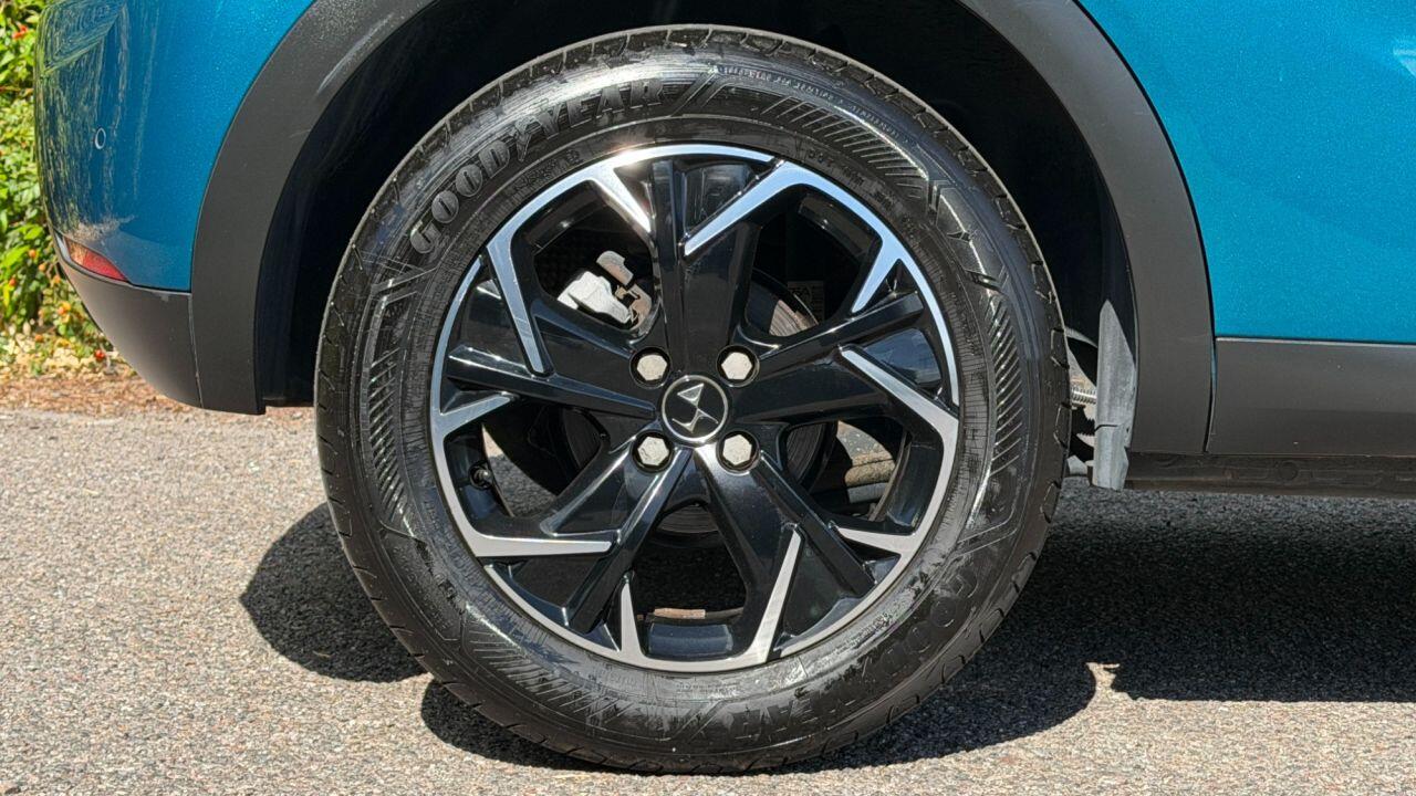 DS Automobiles DS 3 Crossback view 41