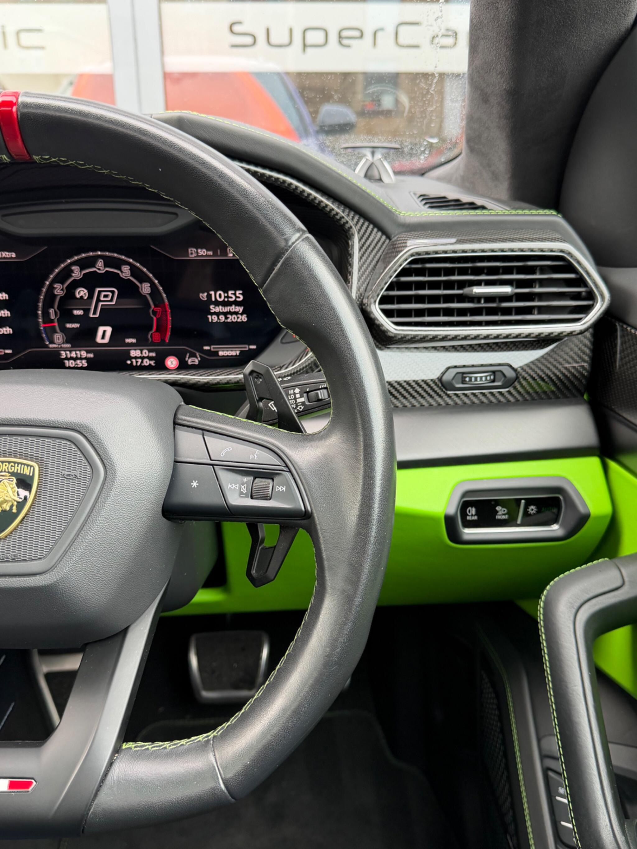Lamborghini Urus view 21