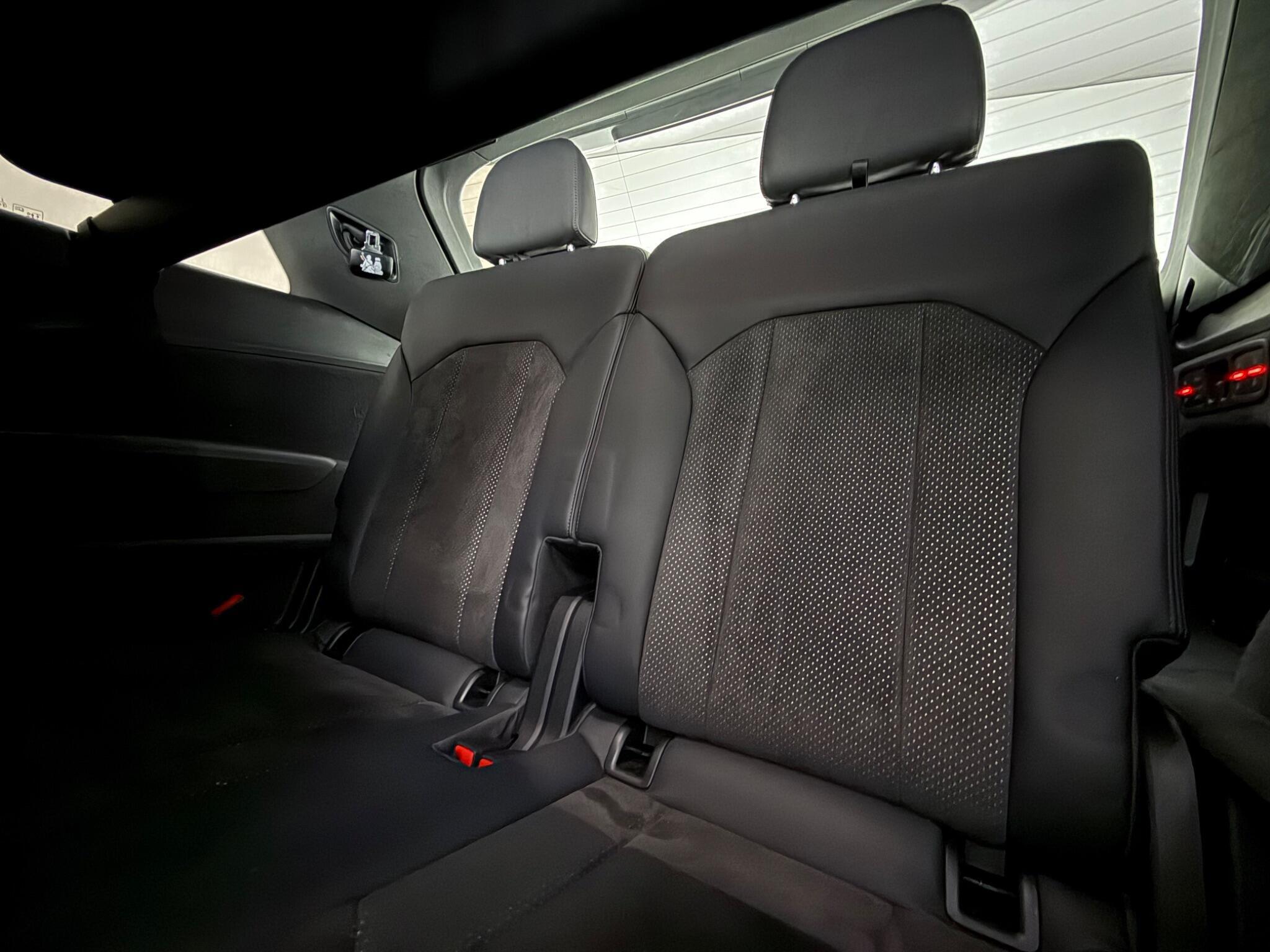 Audi Q7 view 35